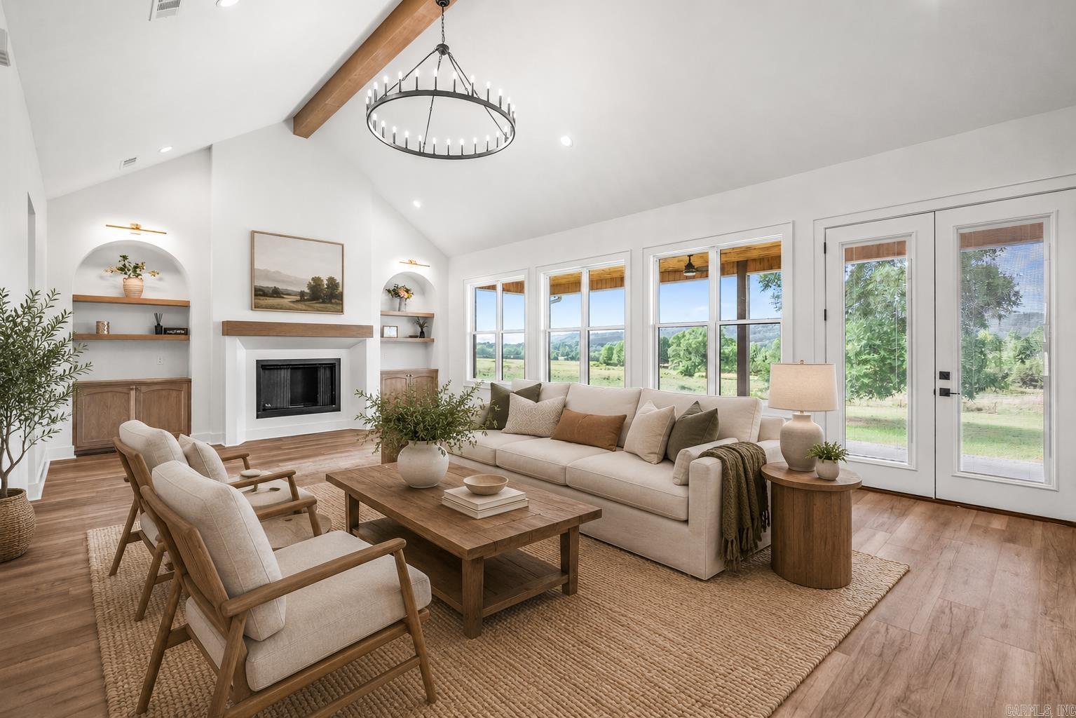 240 Castleberry  Greenbrier, AR