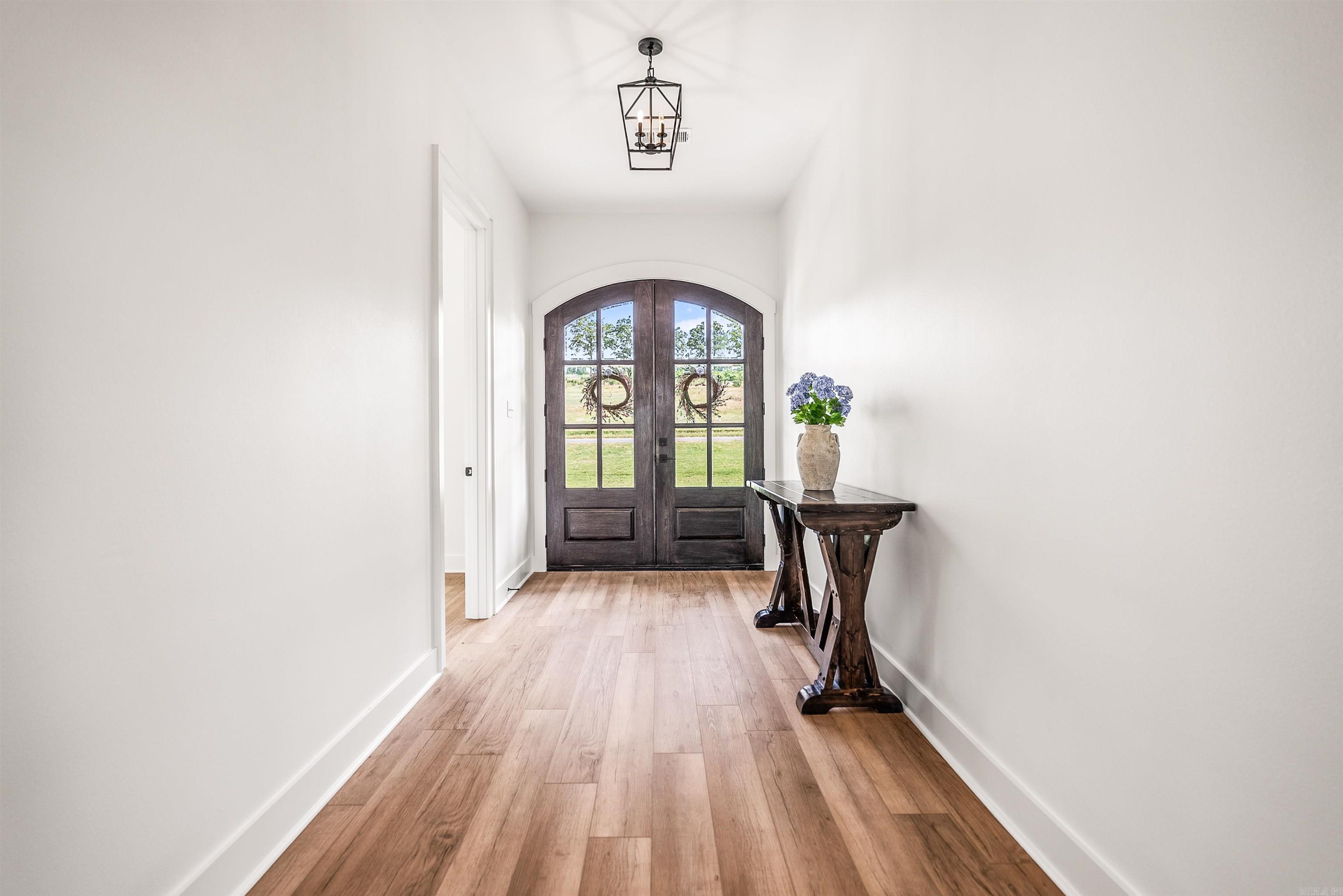 240 Castleberry  Greenbrier, AR