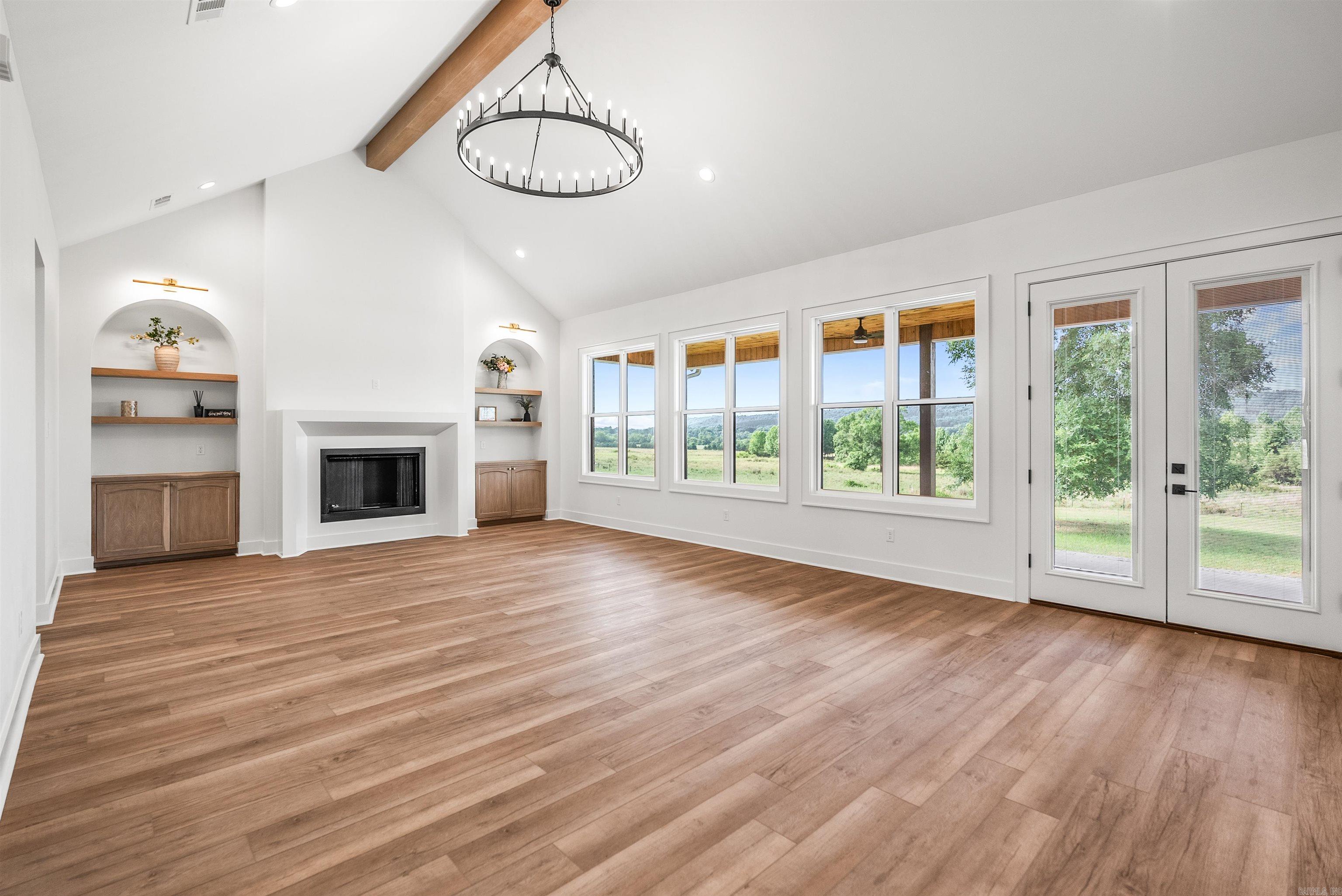 240 Castleberry  Greenbrier, AR