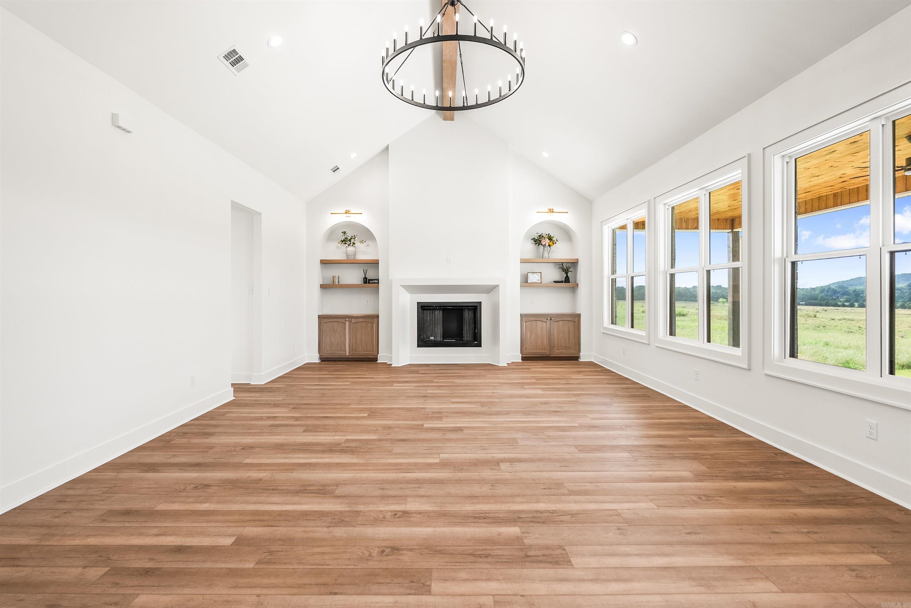 240 Castleberry  Greenbrier, AR
