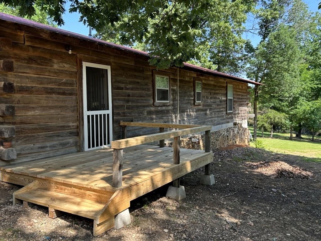 2731 Holmes  Mountain View, AR
