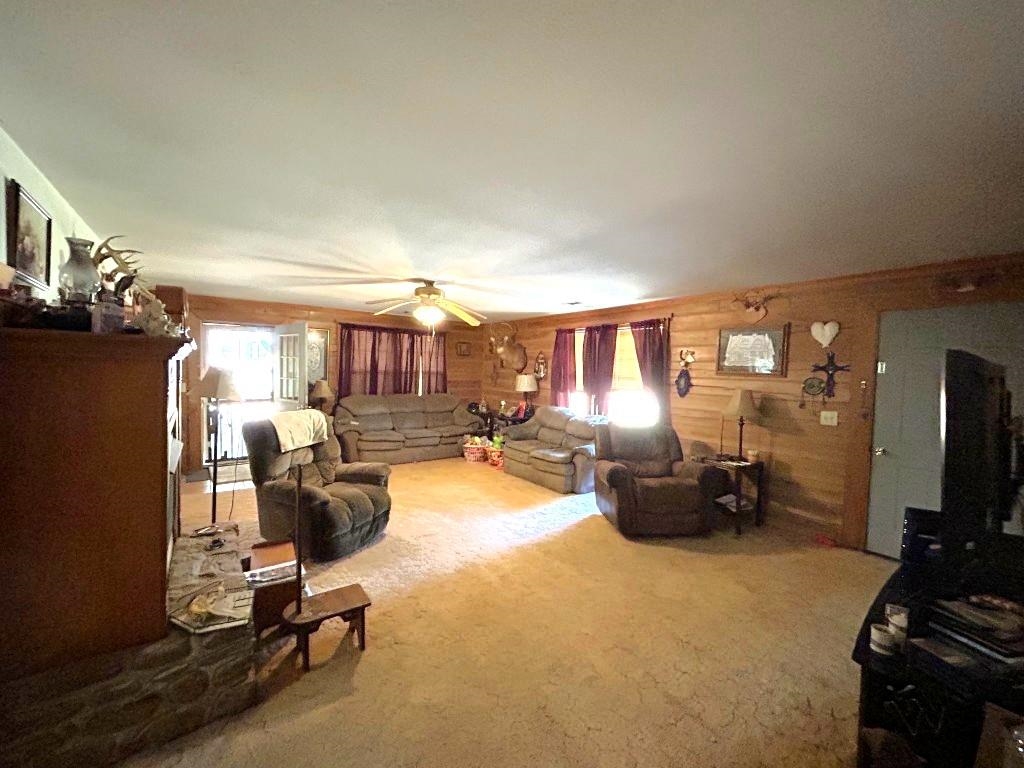 2731 Holmes  Mountain View, AR
