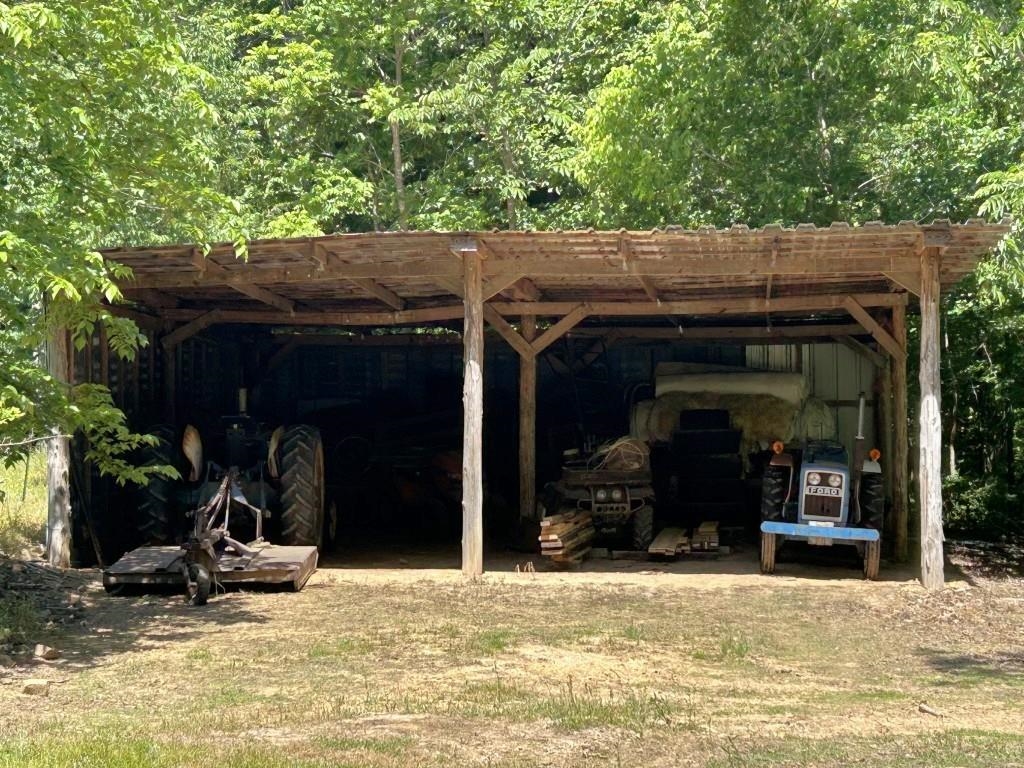 2731 Holmes  Mountain View, AR