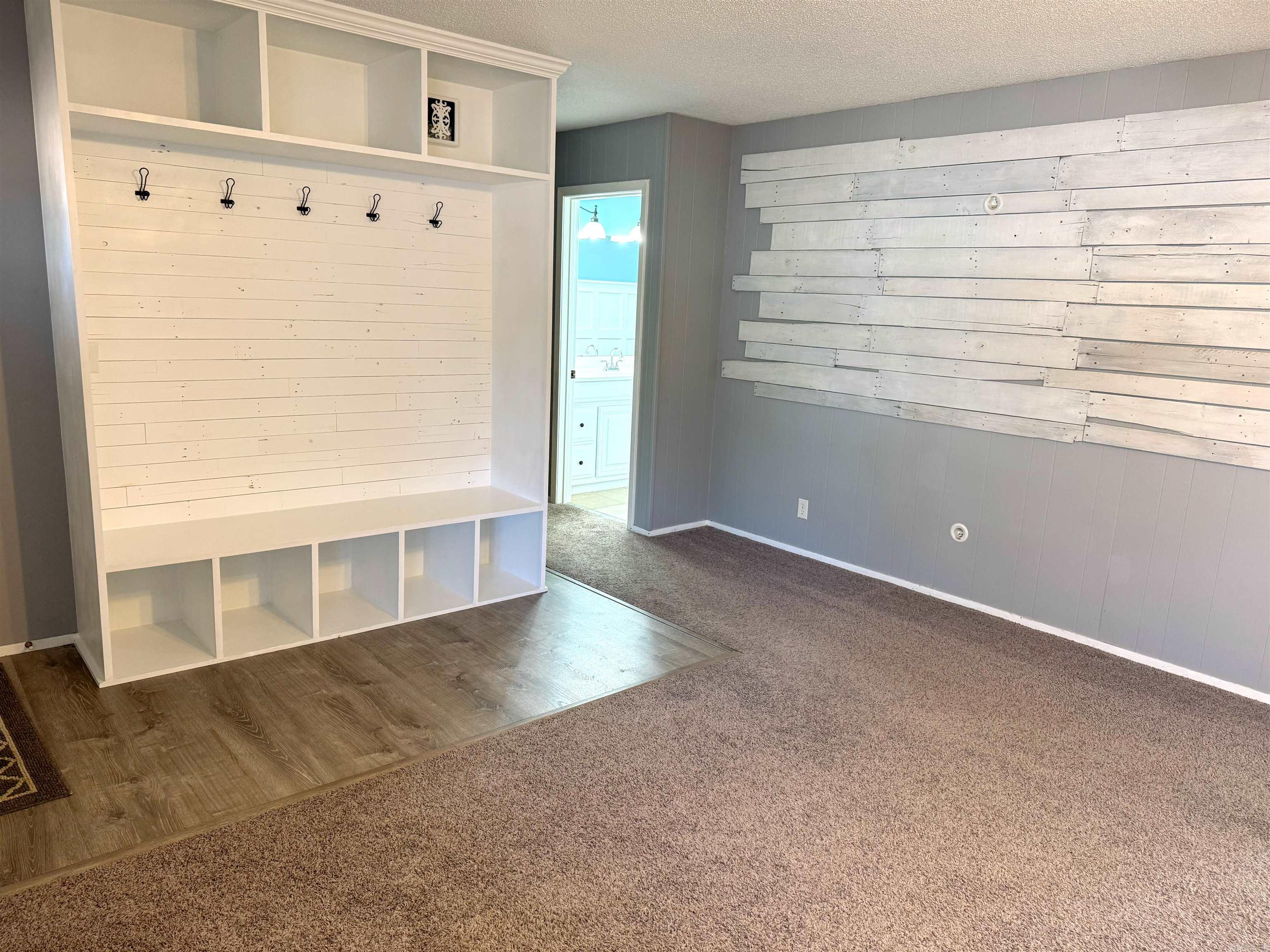908 Oak  Mountain View, AR