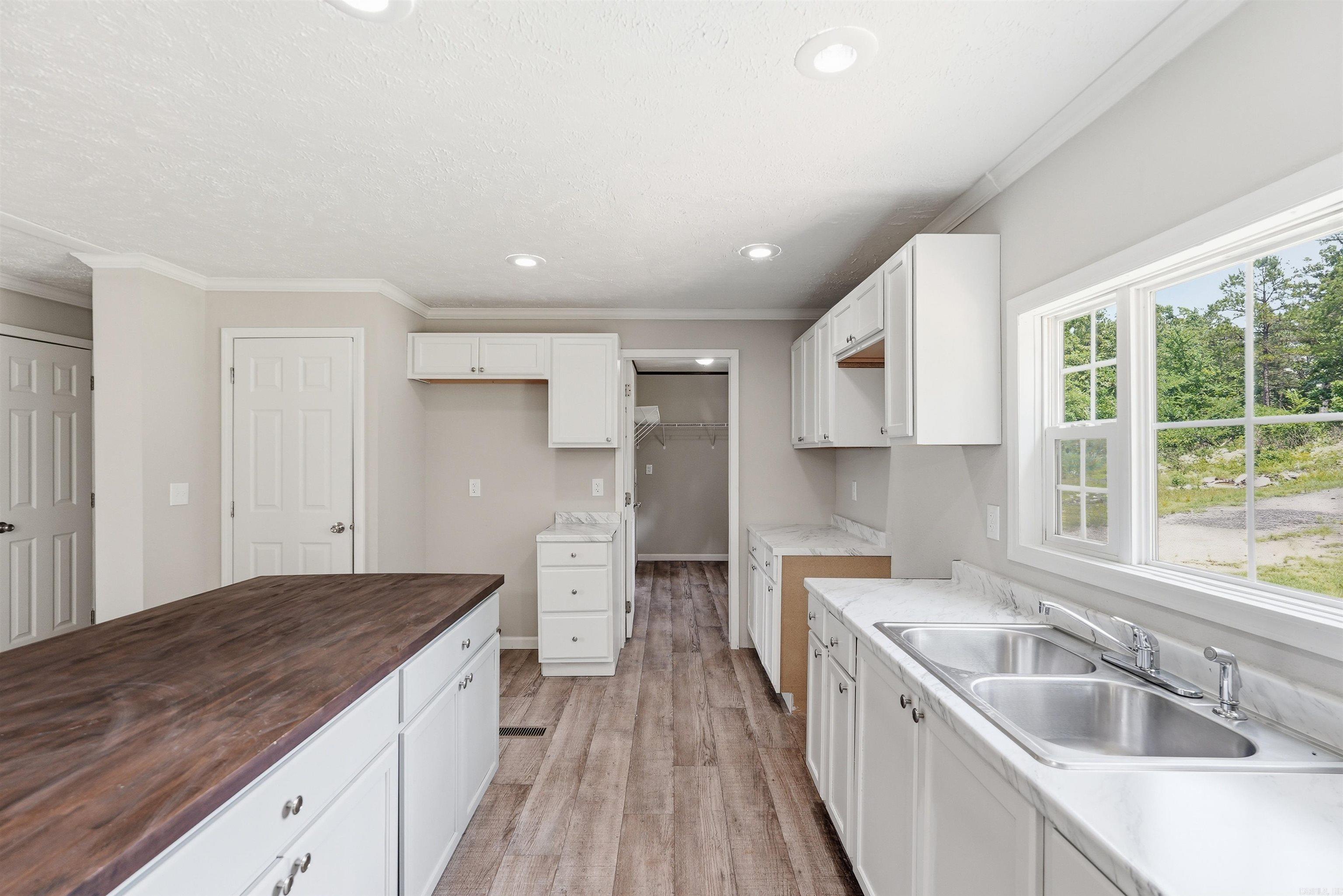 11 Lenora  Little Rock, AR