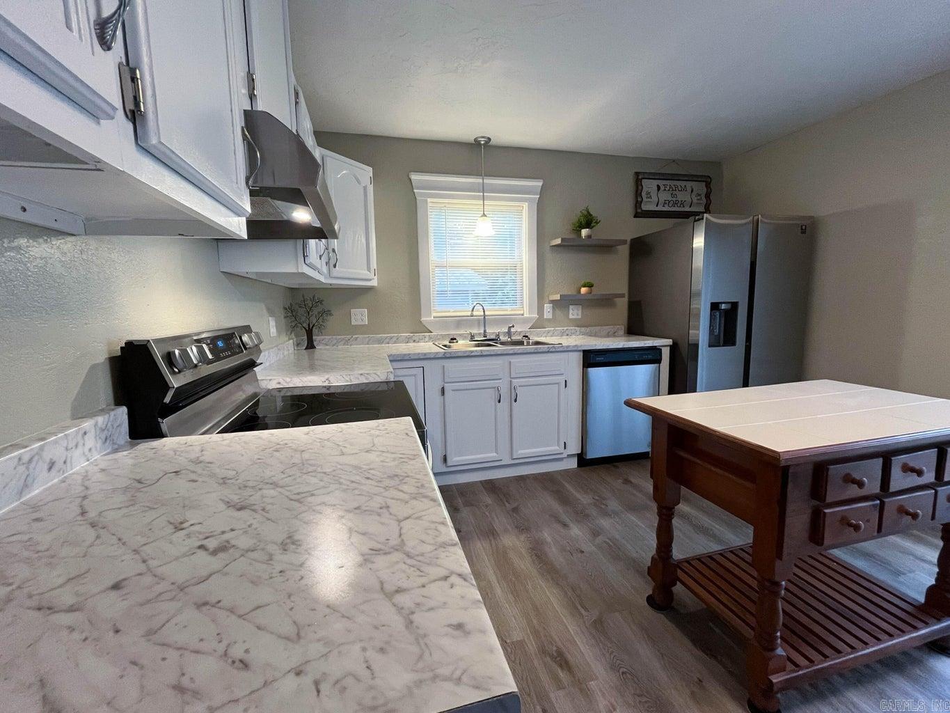 109 Manilla  Koshkonong, MO