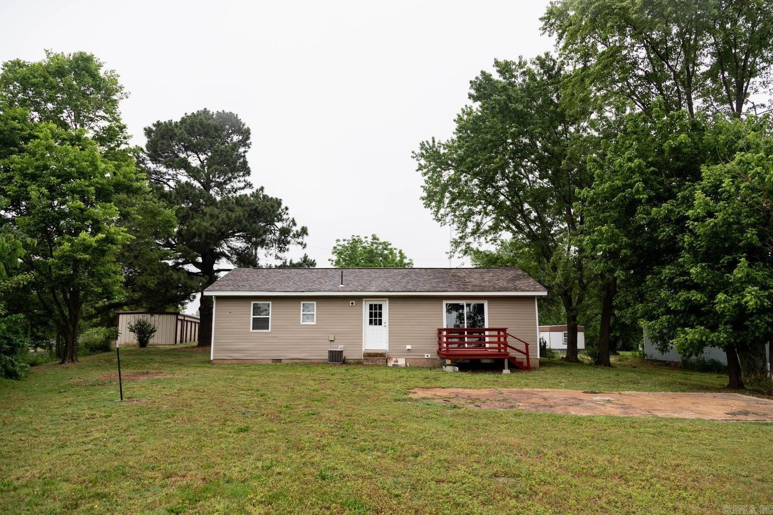 109 Manilla  Koshkonong, MO