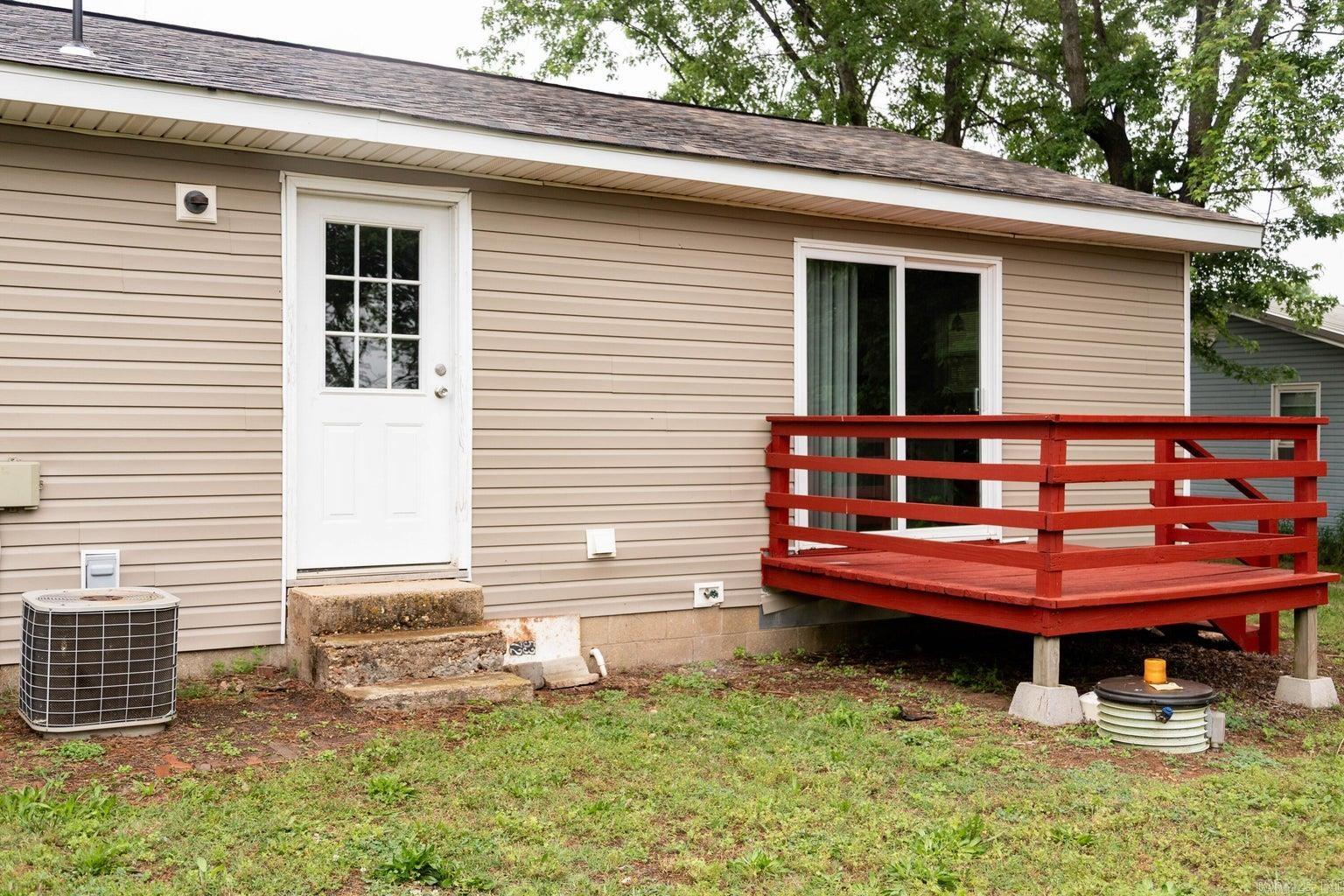 109 Manilla  Koshkonong, MO