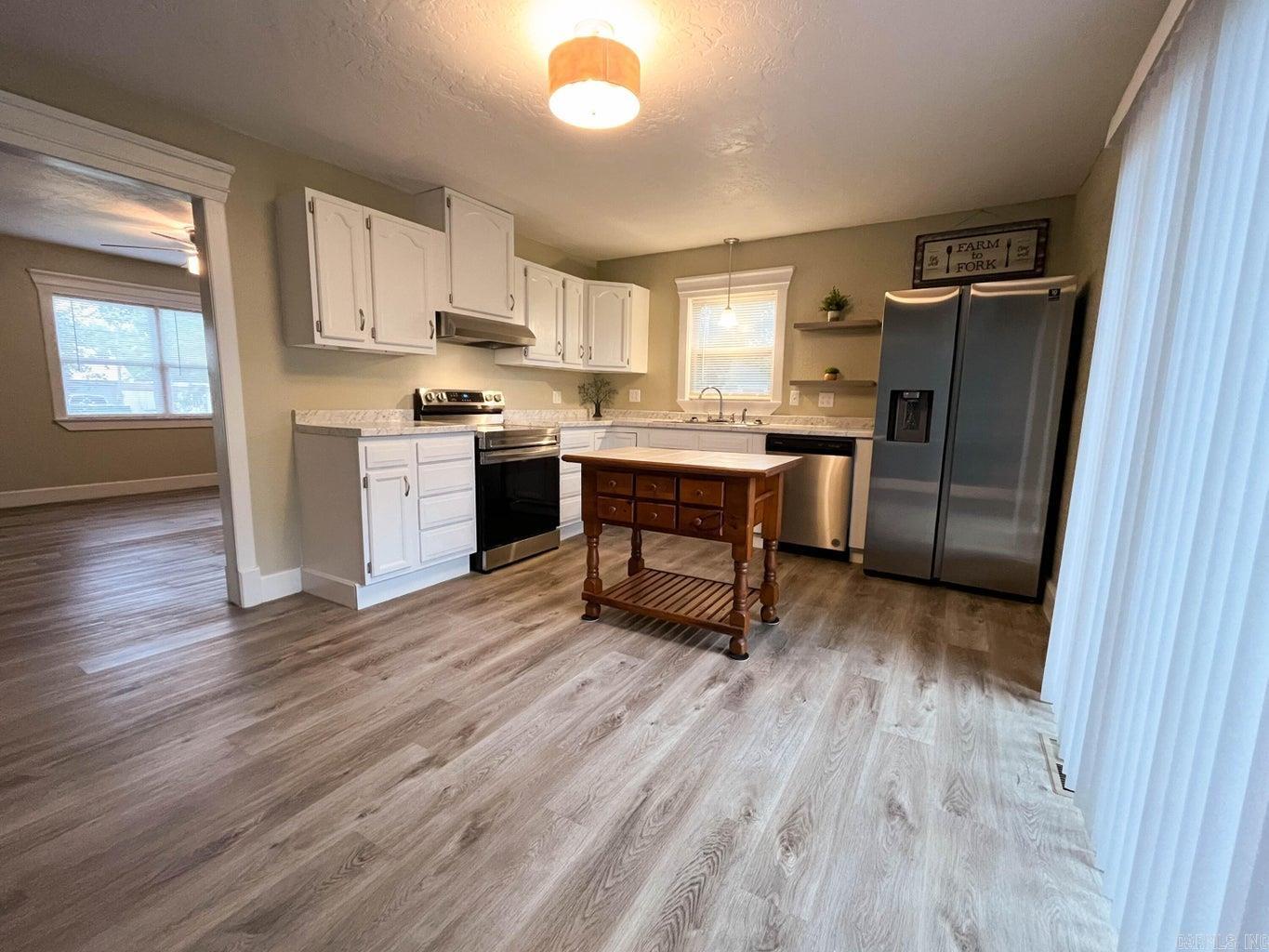 109 Manilla  Koshkonong, MO