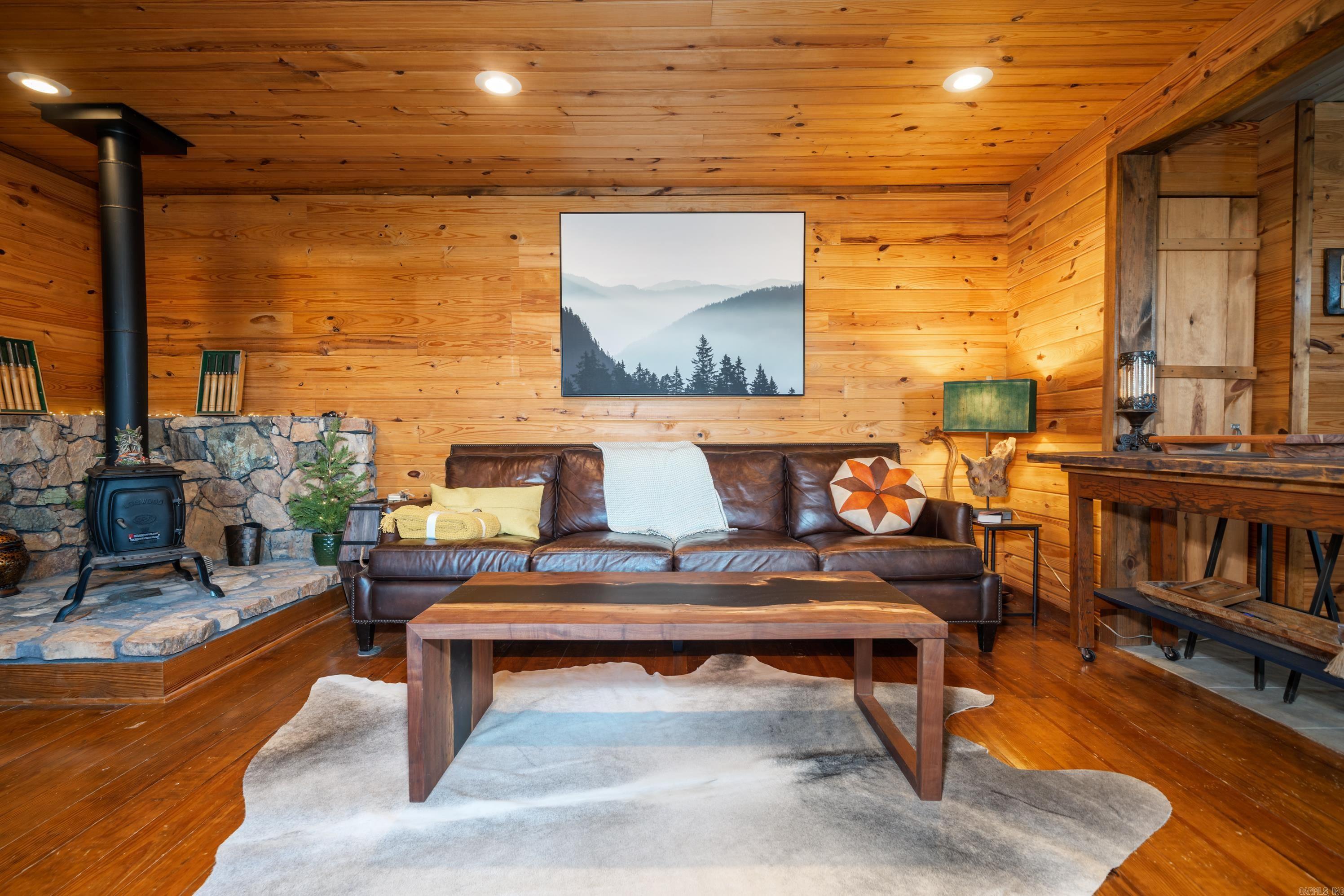 400 Mt. Laurel  Glenwood, AR