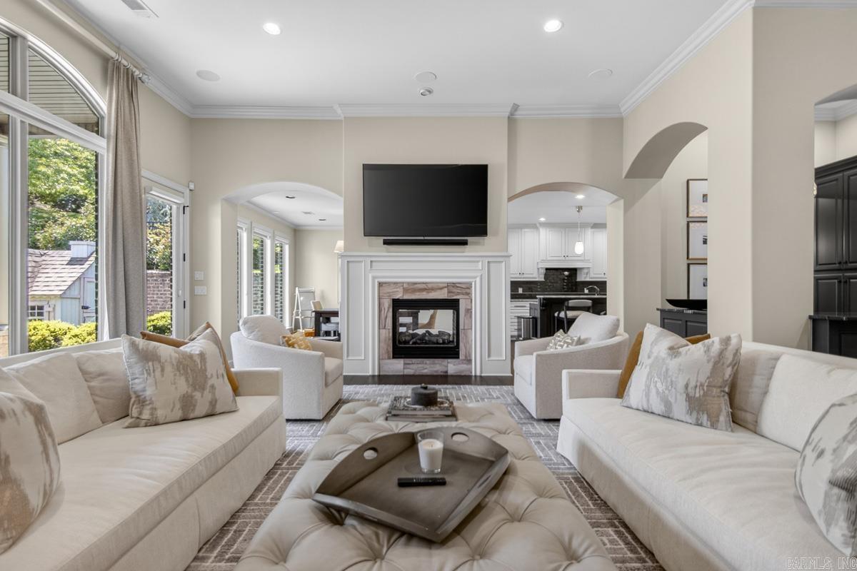2 La Scala  Little Rock, AR