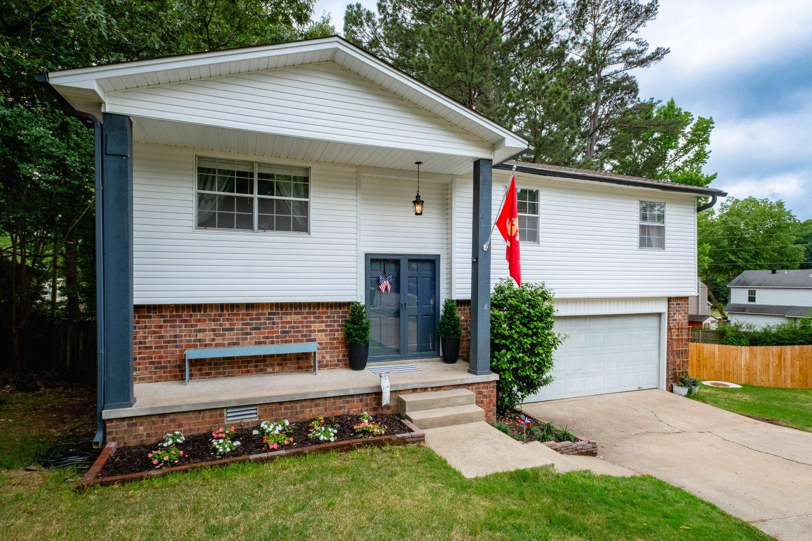 10 Cherrywood Ct  Little Rock, AR