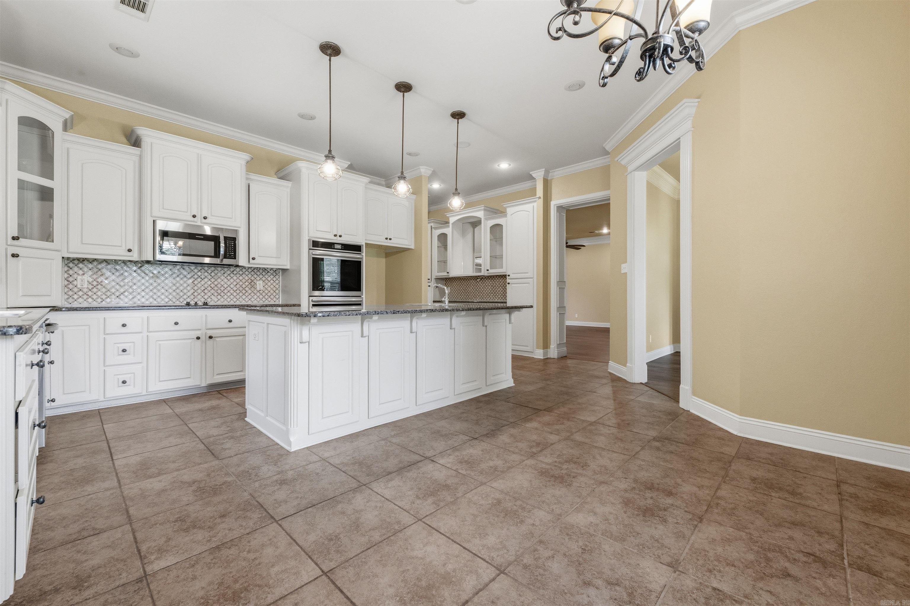 305 Edgewood Dr  Cabot, AR
