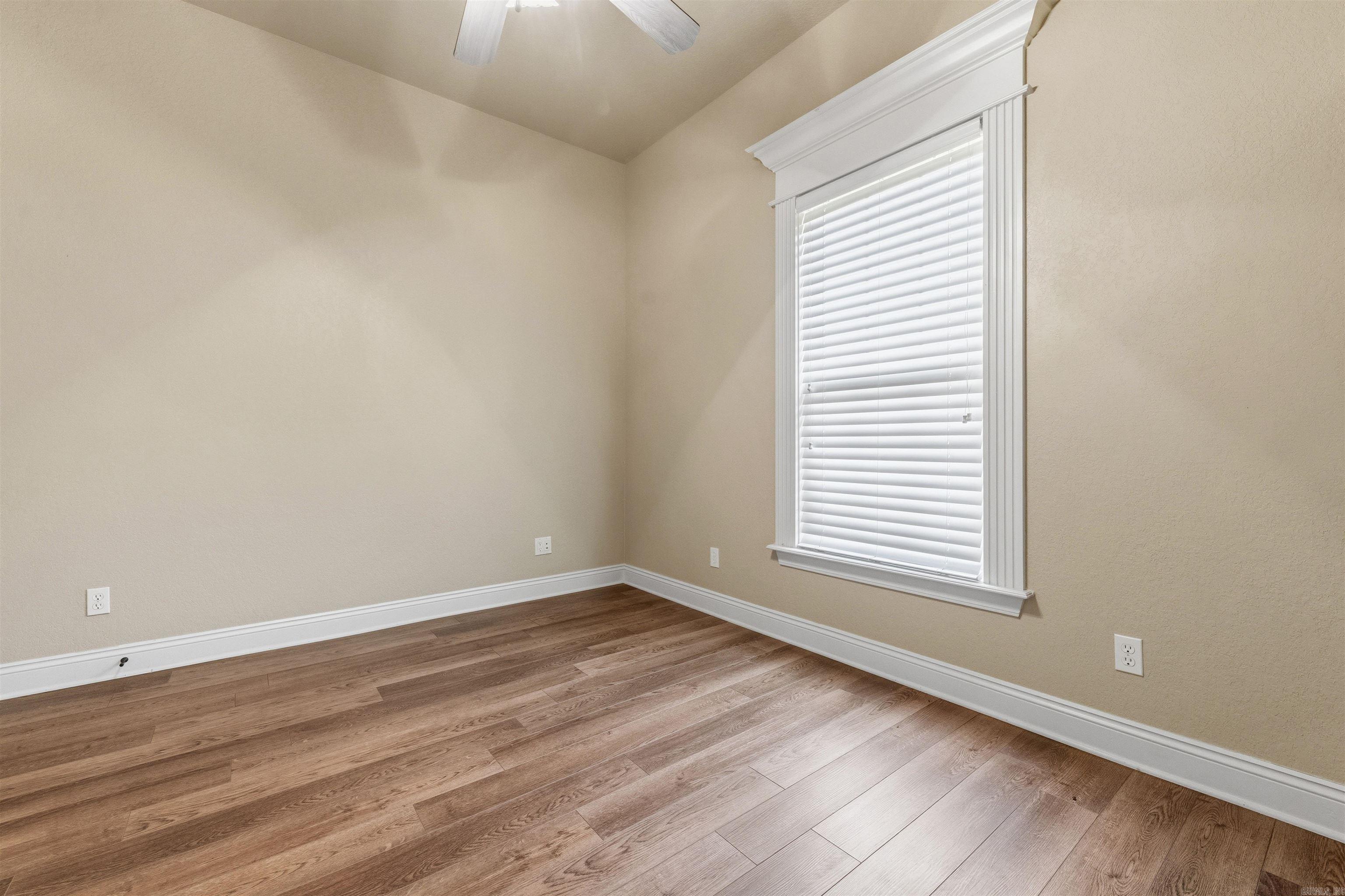 305 Edgewood Dr Cabot, AR 72023