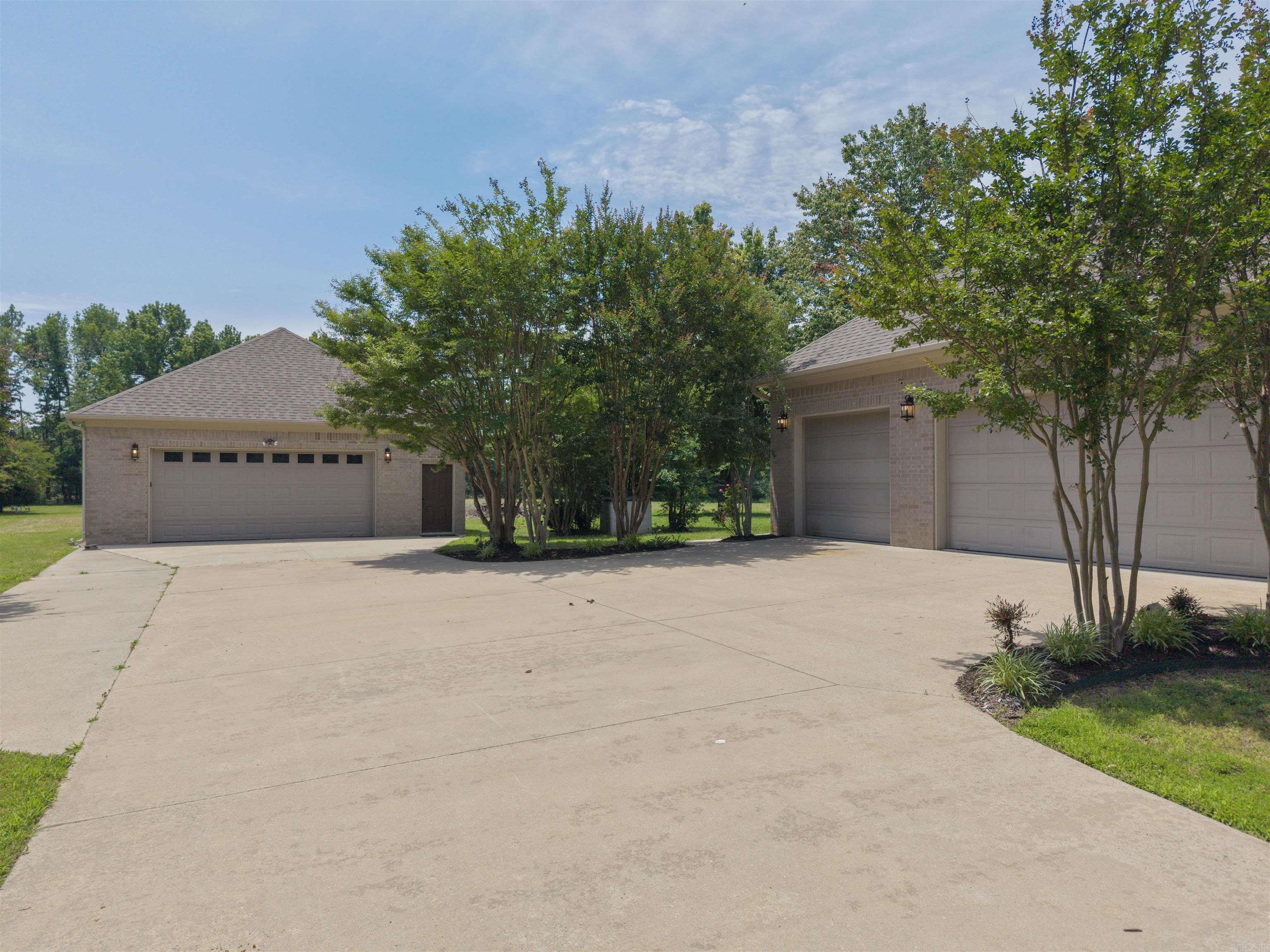 305 Edgewood Dr Cabot, AR 72023