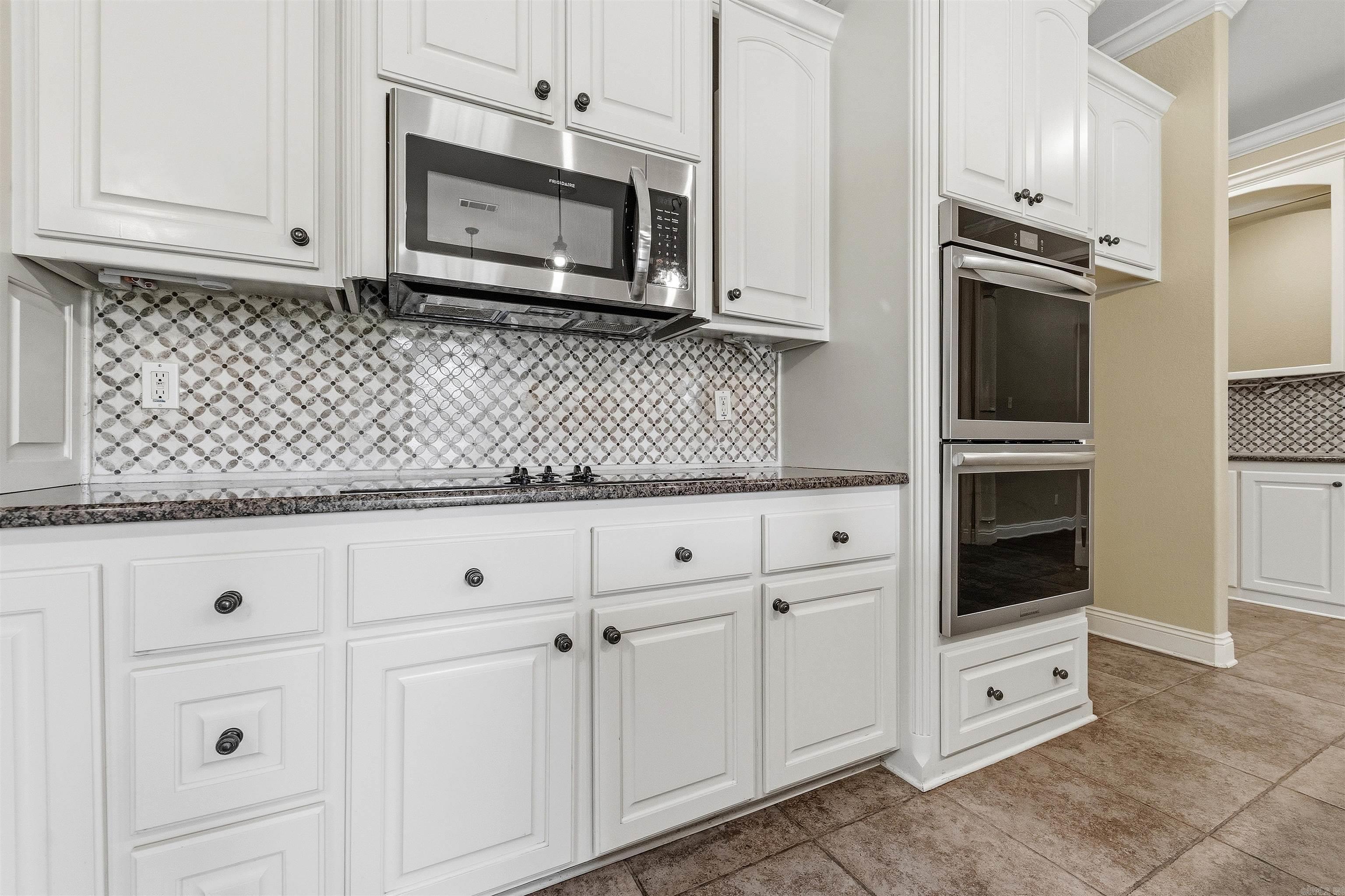 305 Edgewood Dr Cabot, AR 72023