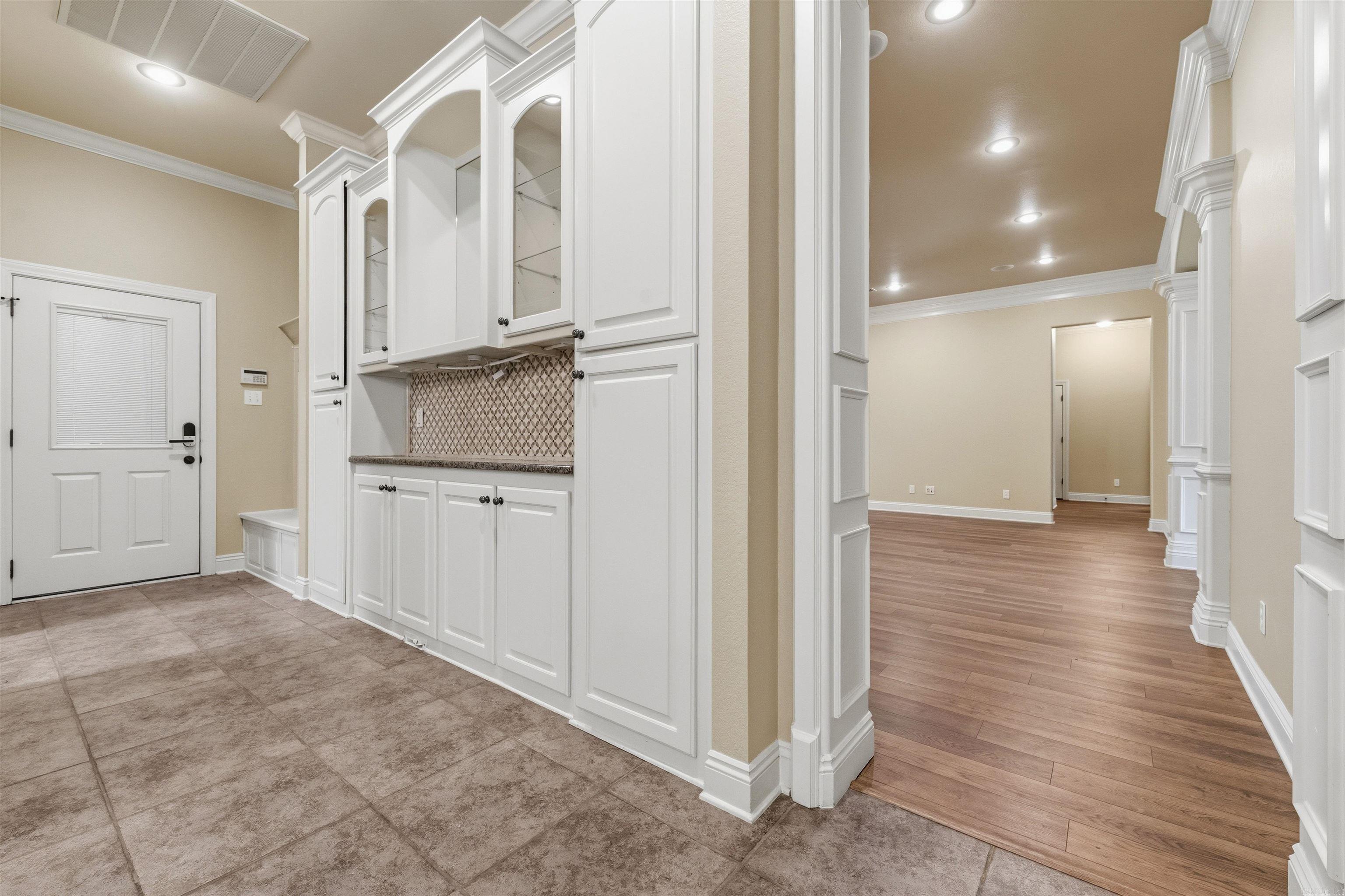 305 Edgewood Dr Cabot, AR 72023