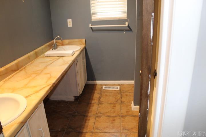91 Dartmouth  Little Rock, AR
