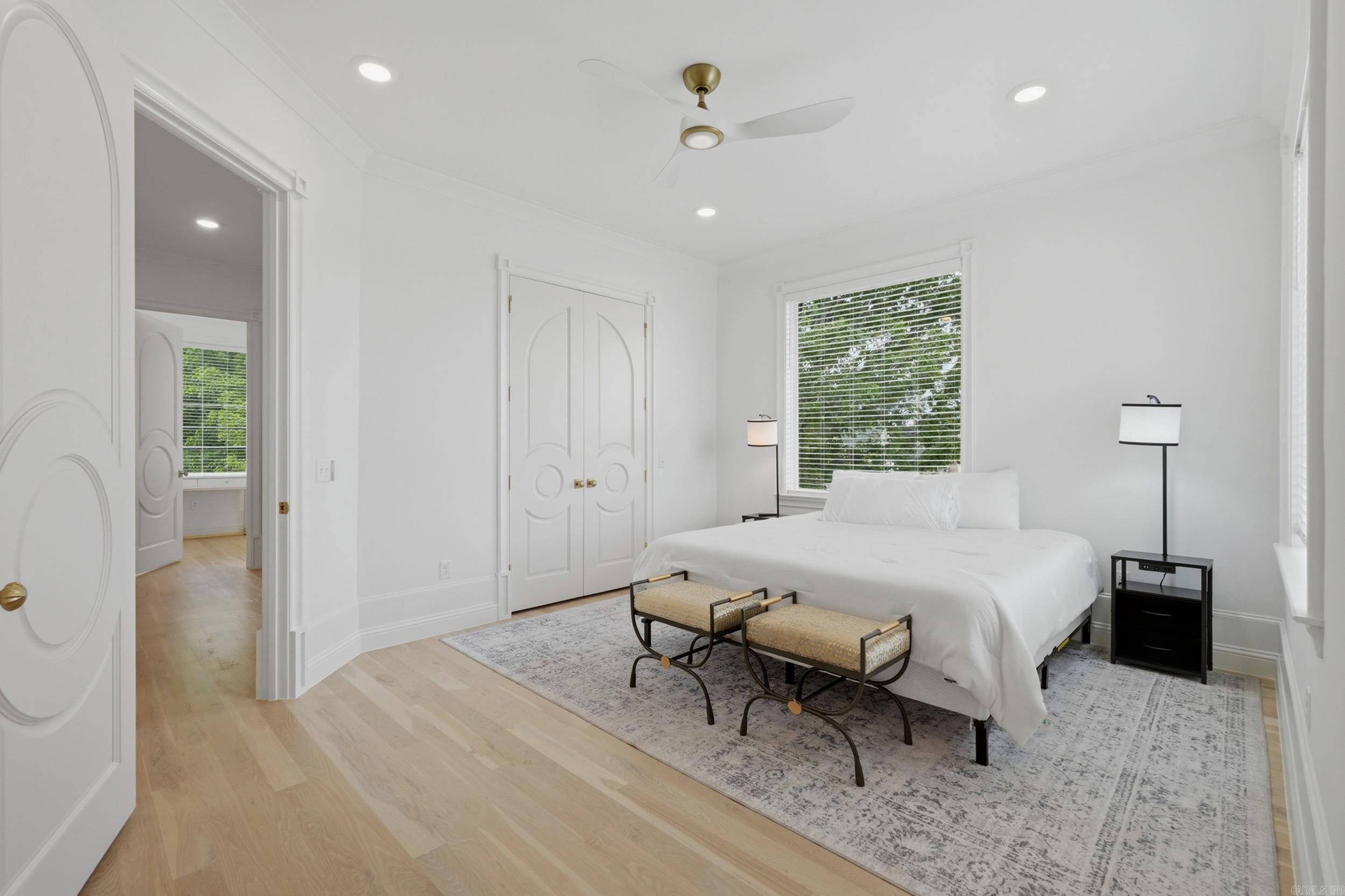 601 W River  Ozark, AR