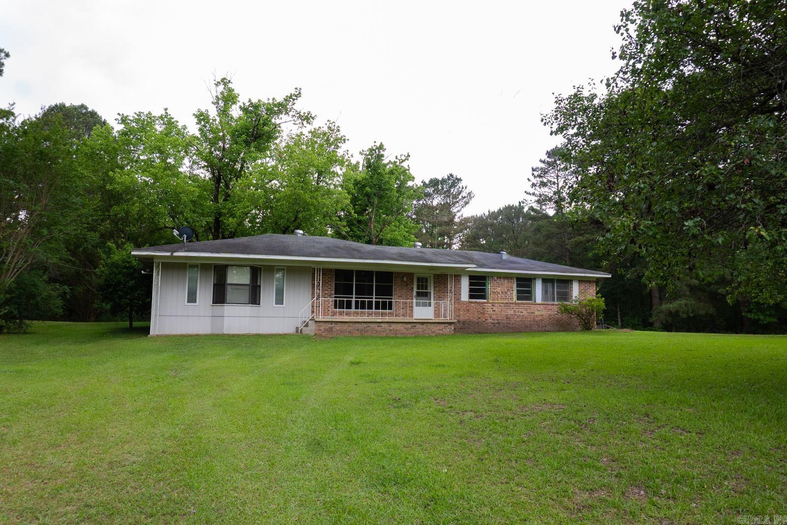 6961 W Hwy 8  Arkadelphia, AR