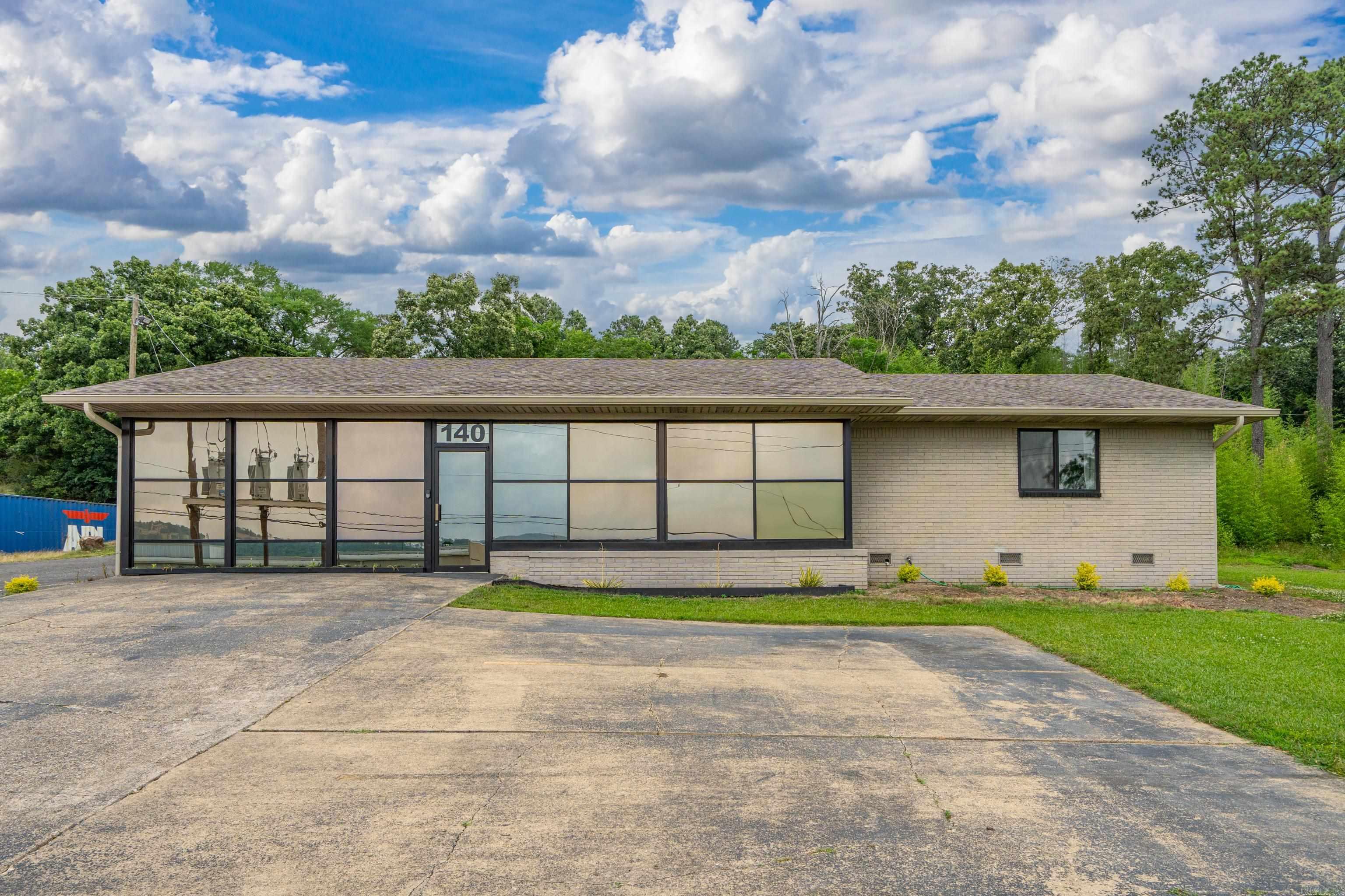 140 Amity Rd  Hot Springs, AR