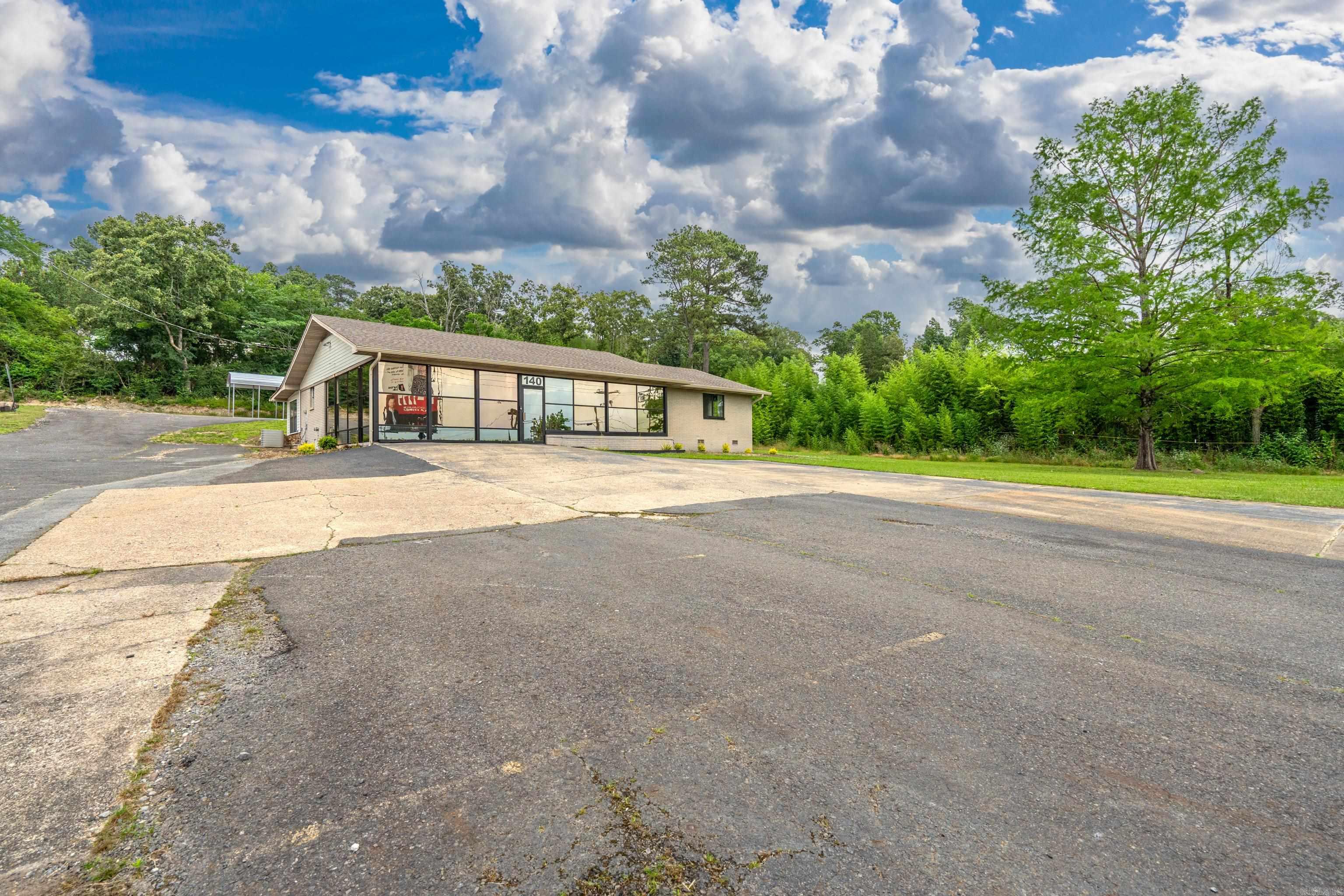 140 Amity Rd  Hot Springs, AR