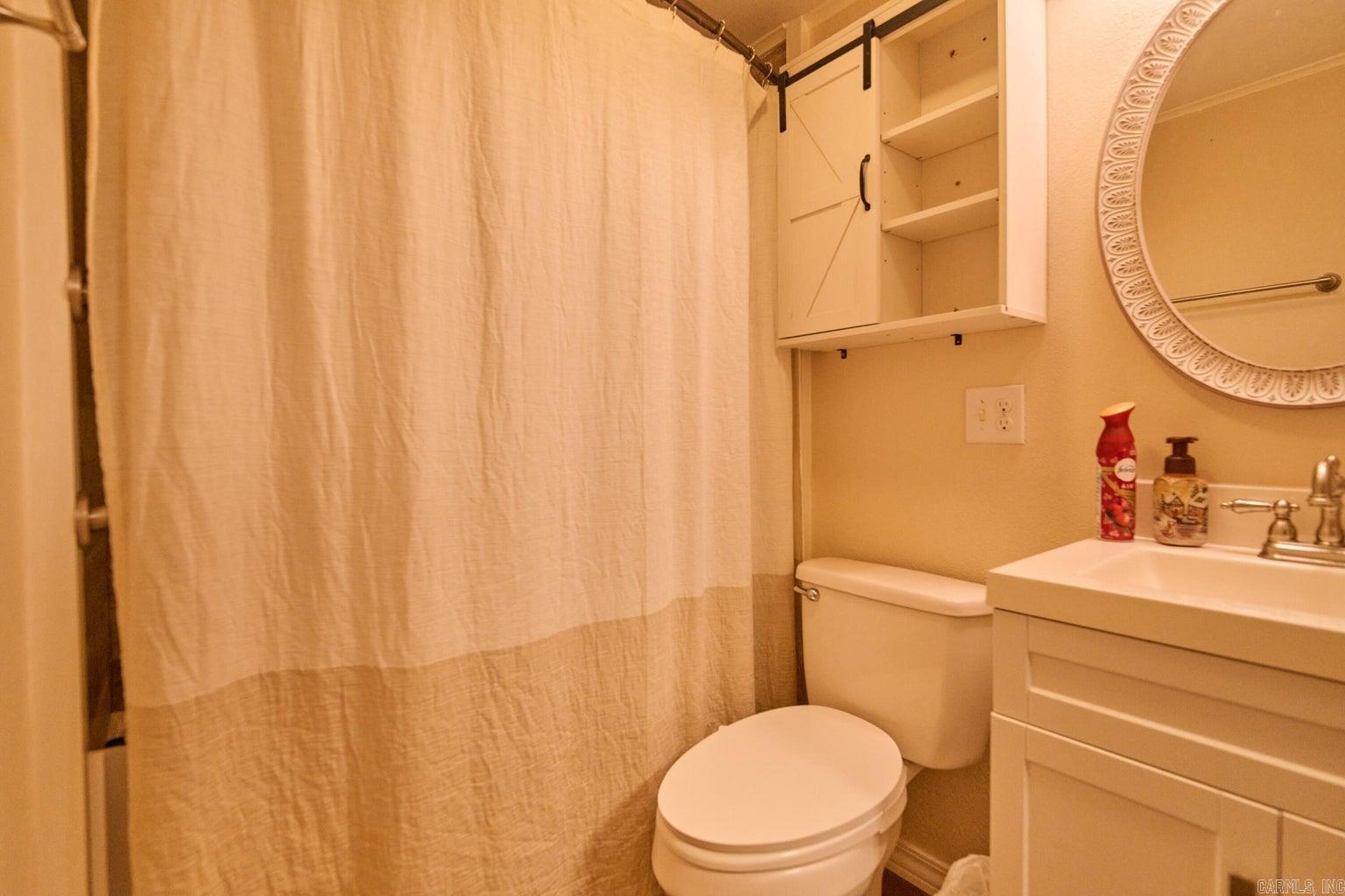 435 Woodland Hills  Hardy, AR