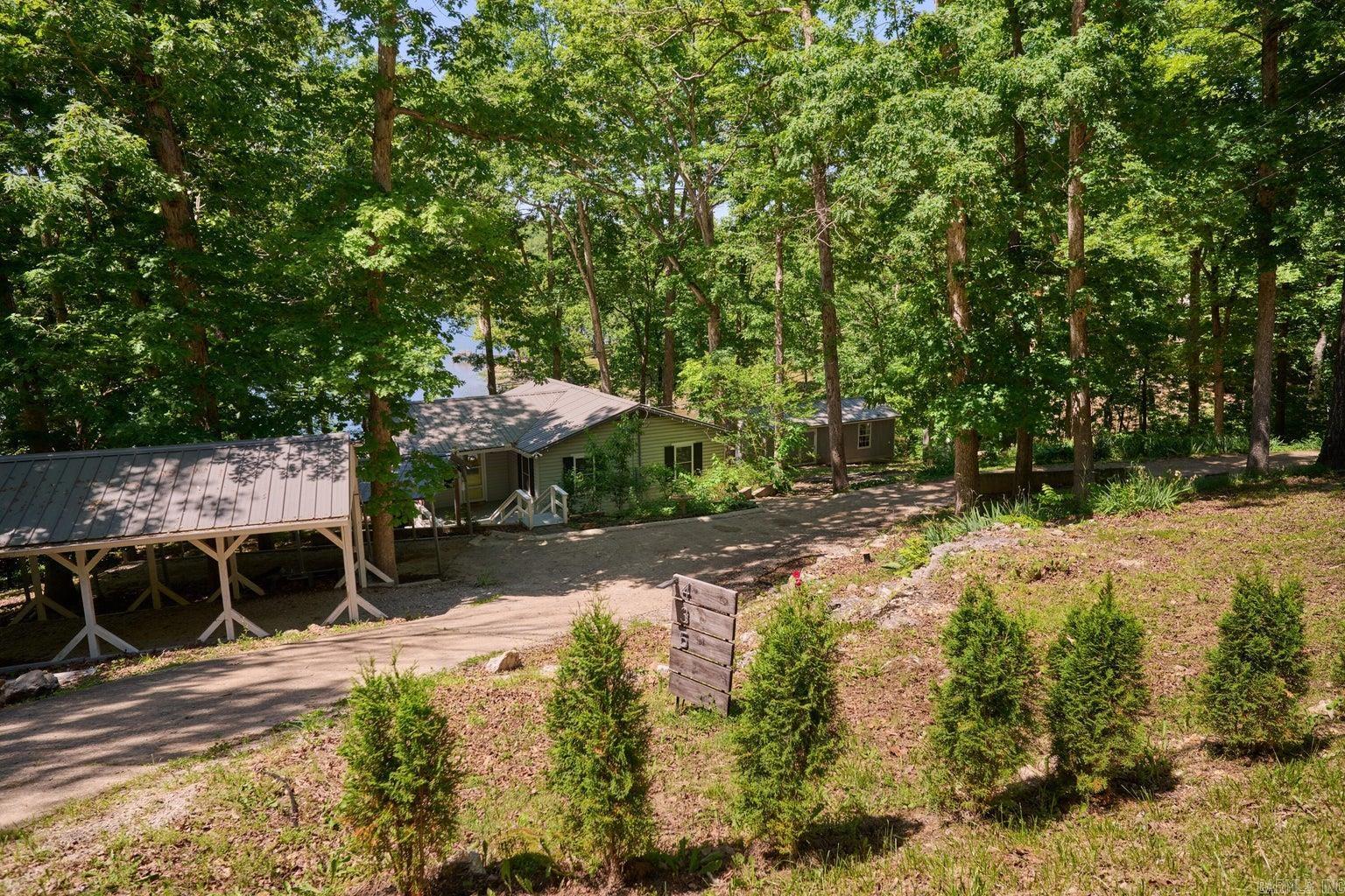 435 Woodland Hills  Hardy, AR