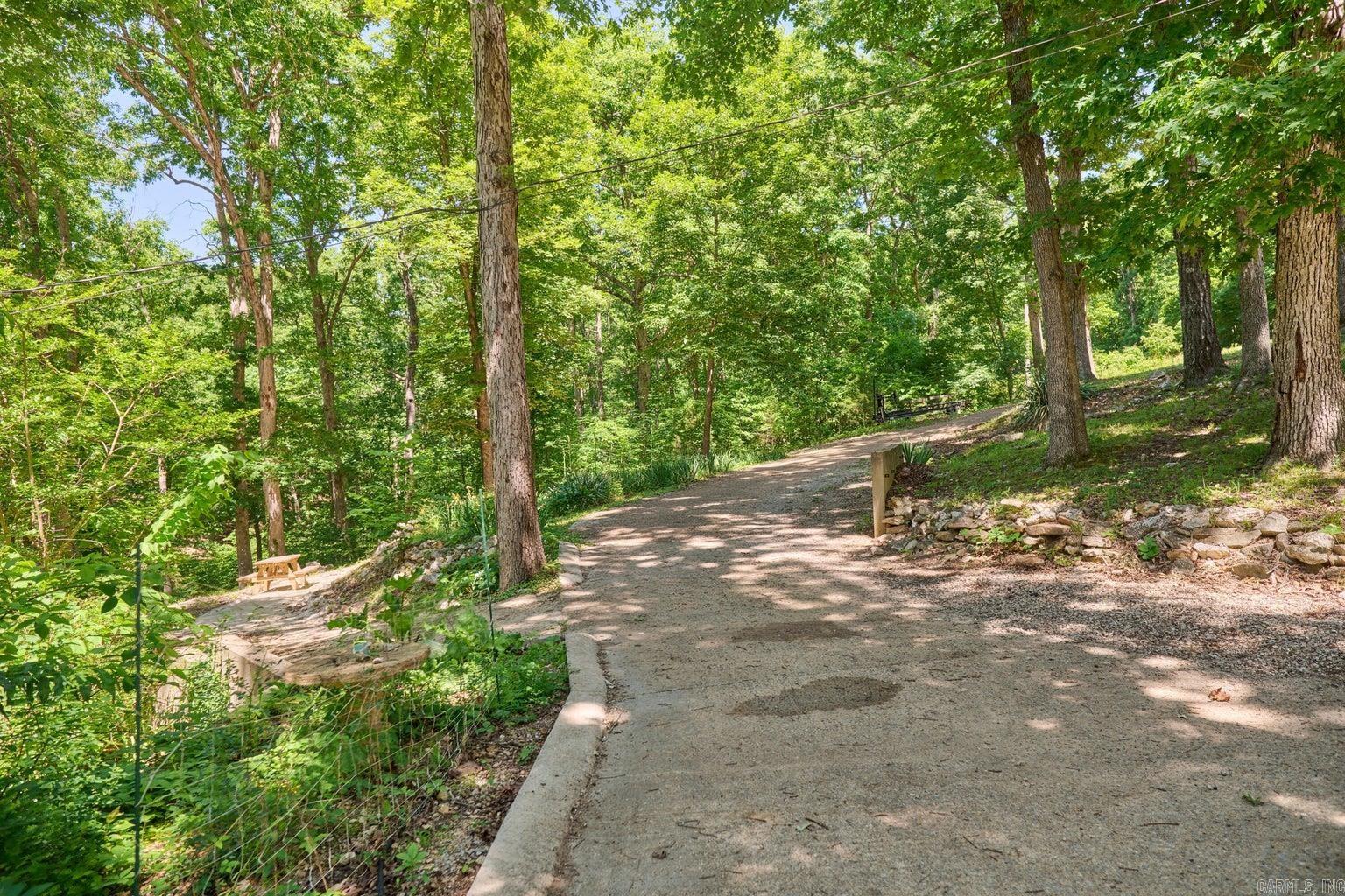 435 Woodland Hills  Hardy, AR