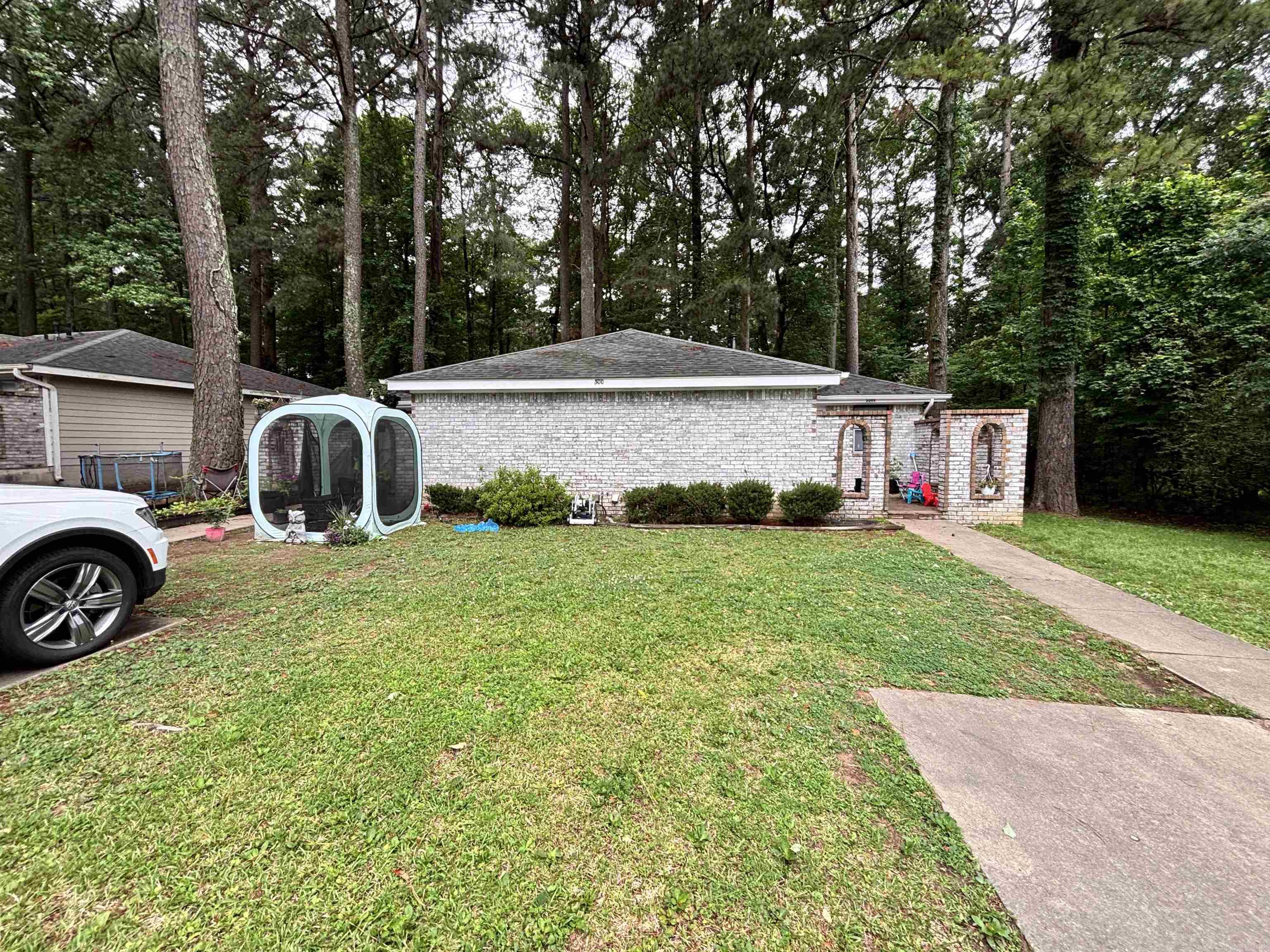 300 Bellewood Lane  Jacksonville, AR