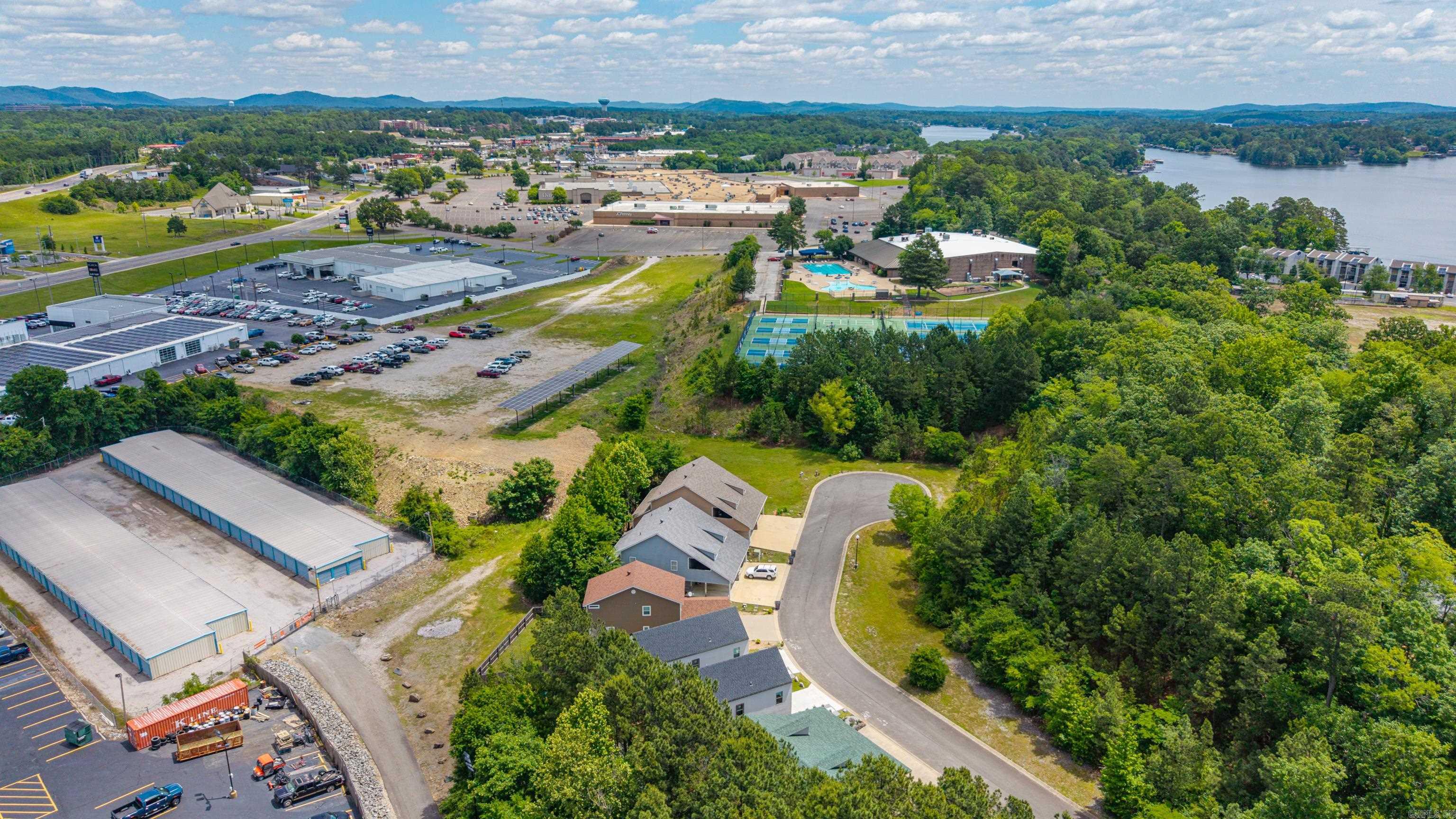137 Lake Pointe  Hot Springs, AR