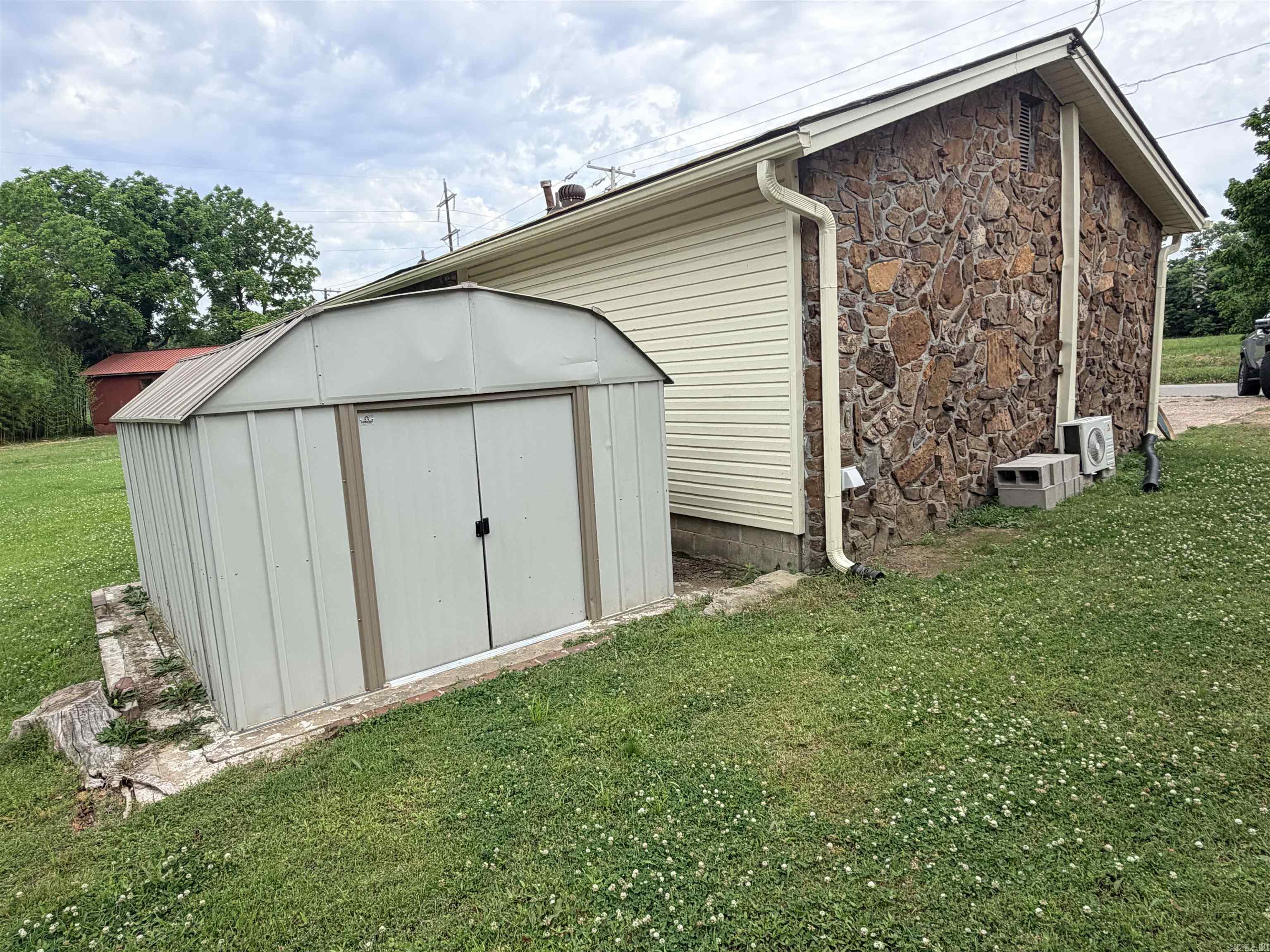 1604 W Childress  Morrilton, AR