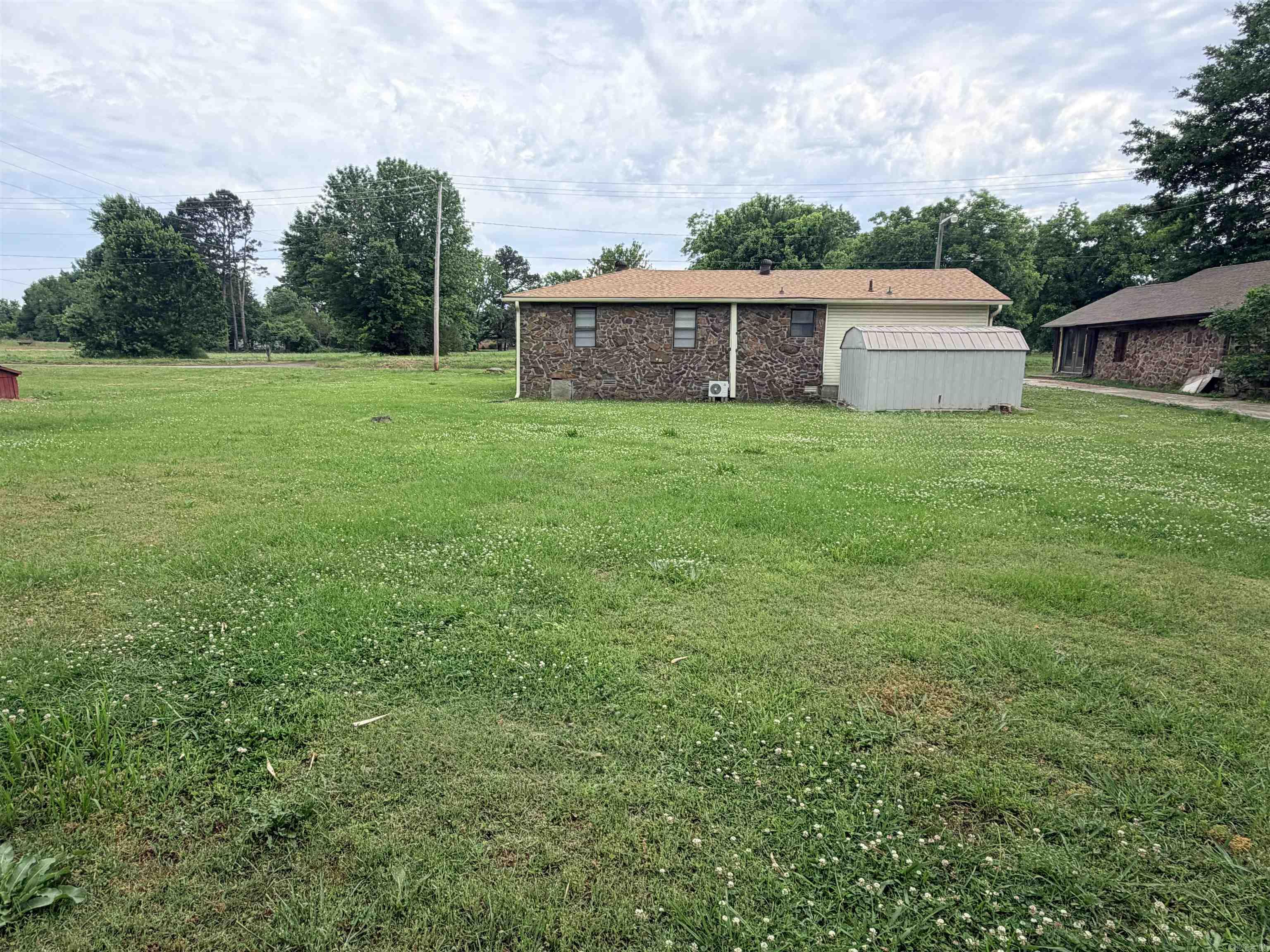 1604 W Childress  Morrilton, AR