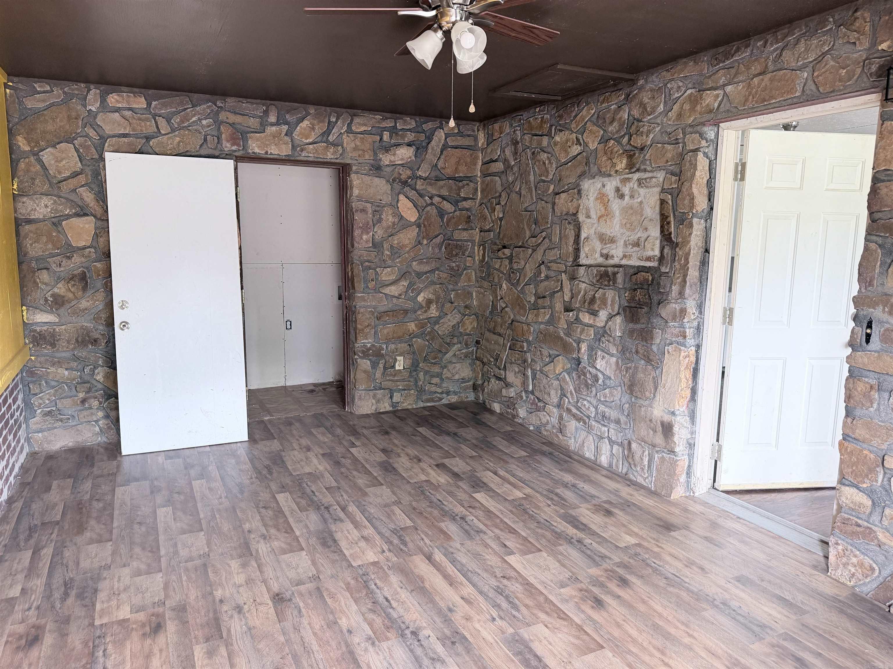 1604 W Childress  Morrilton, AR