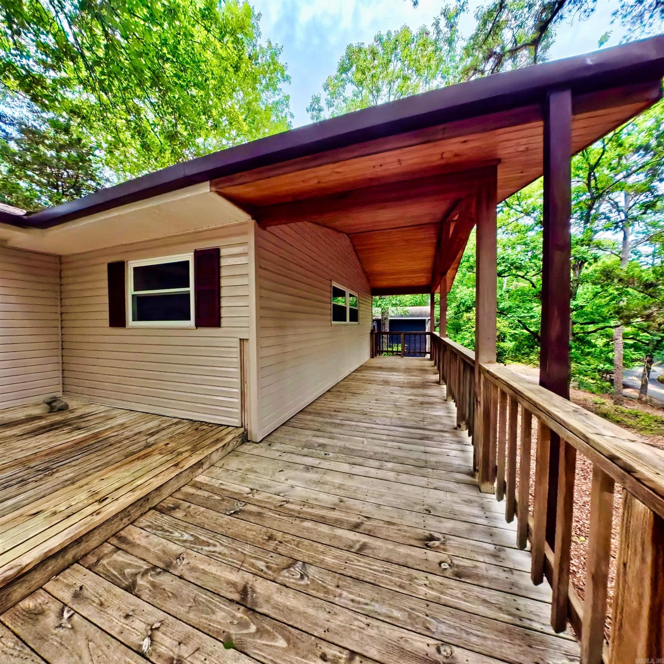 636 W Cliff Drive Fairfield Bay, AR 72088