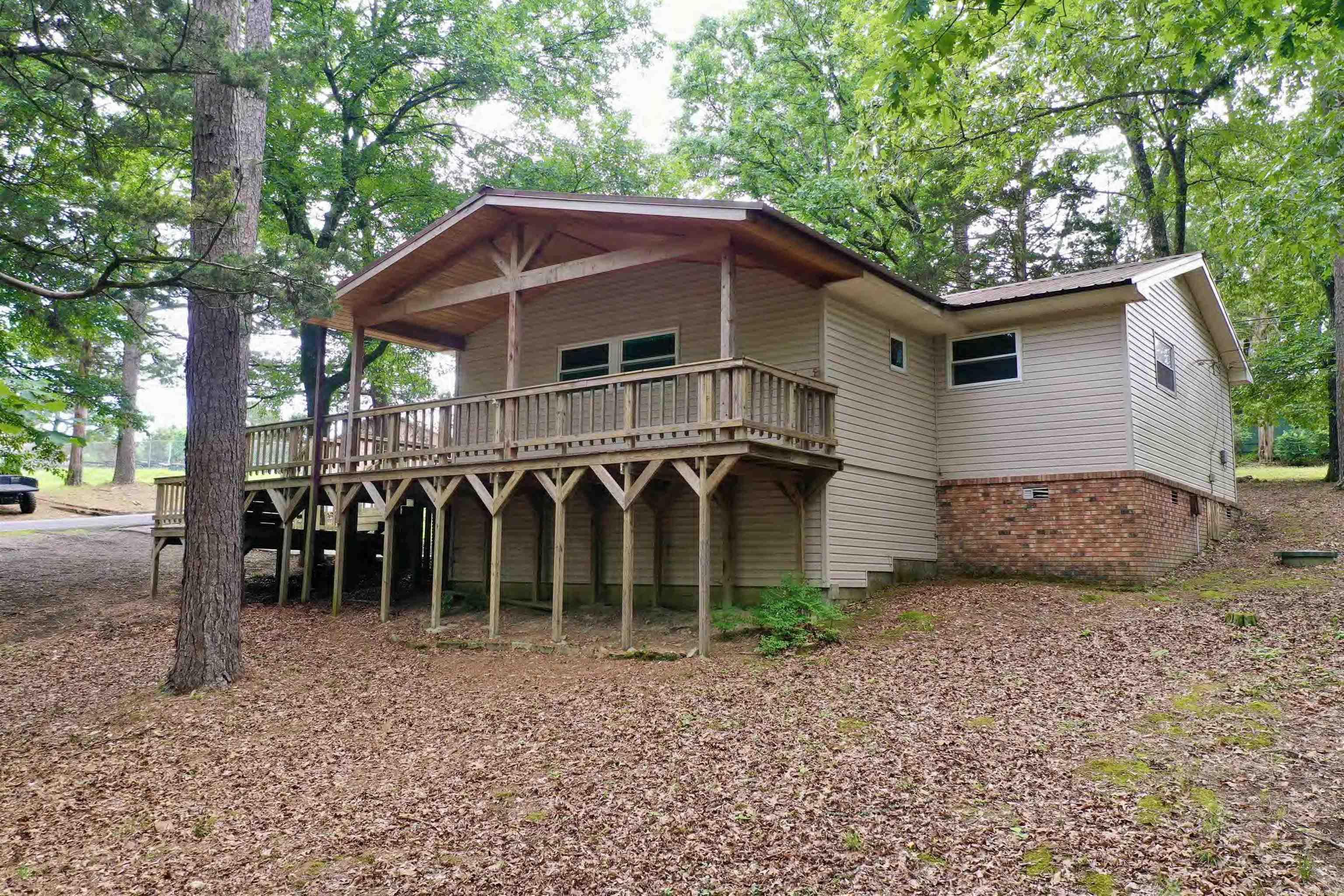 636 W Cliff Drive Fairfield Bay, AR 72088