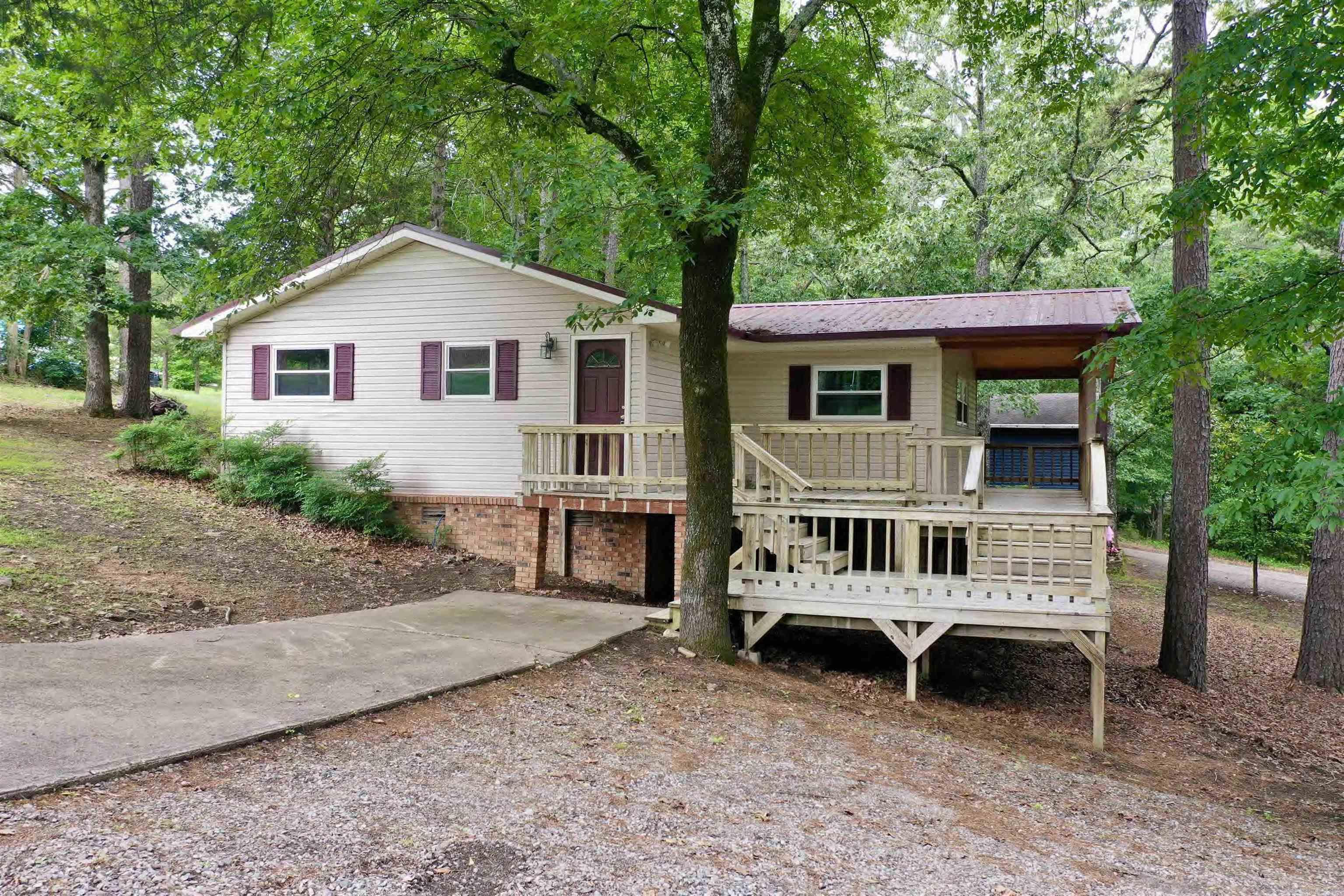 636 W Cliff Drive Fairfield Bay, AR 72088