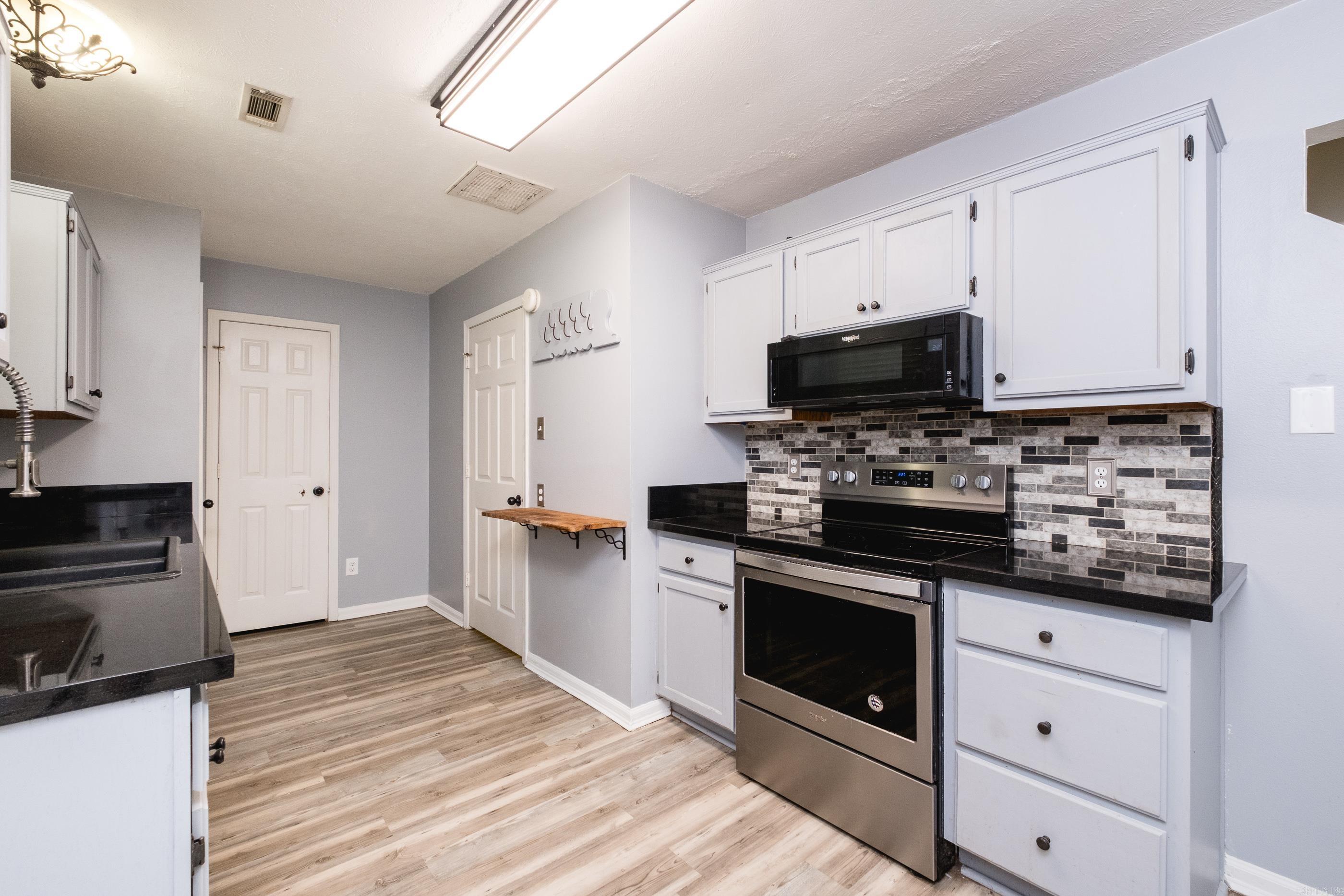 6 Hickory Ridge  Benton, AR