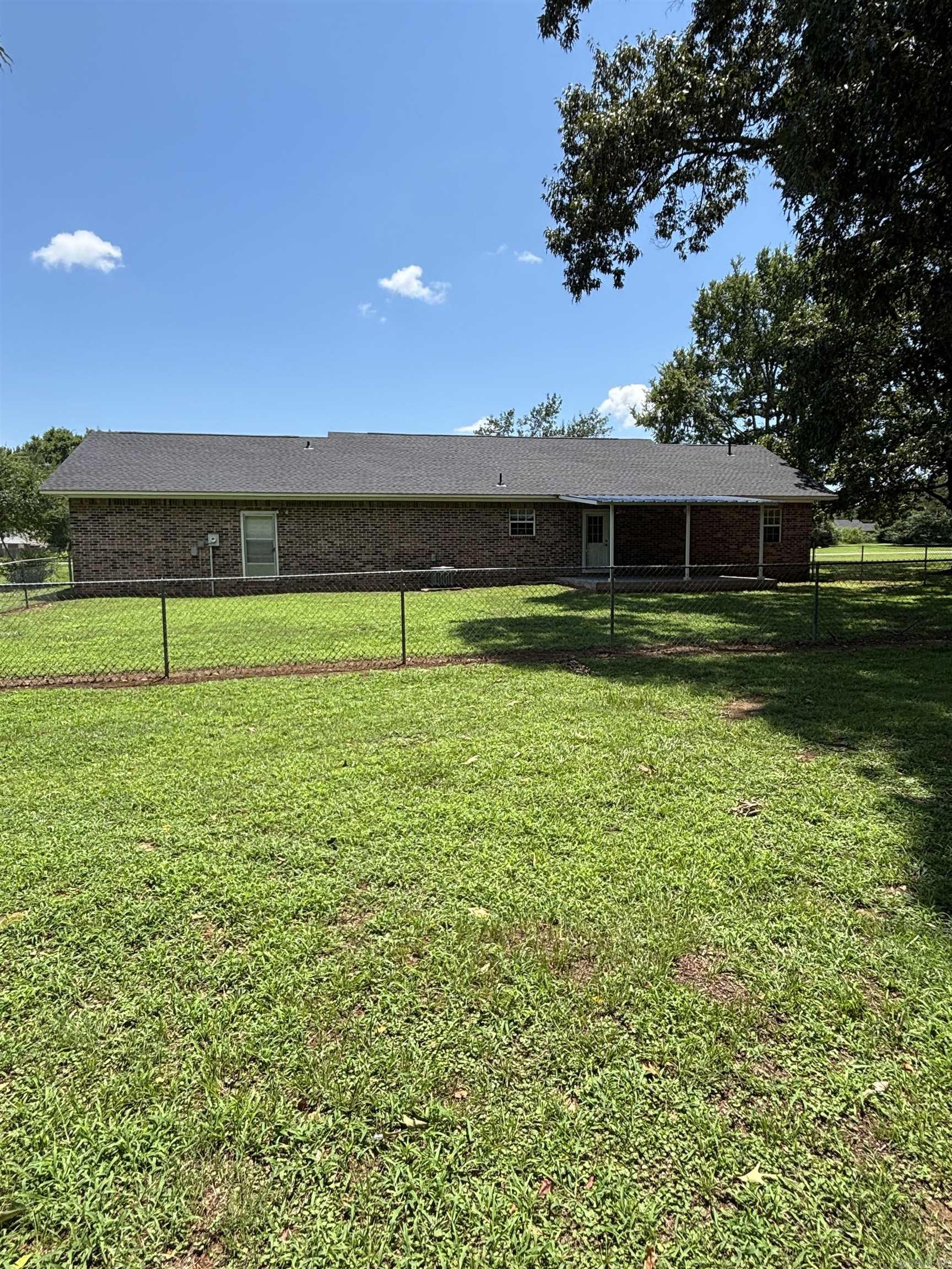 241 Lakewood  Clarksville, AR