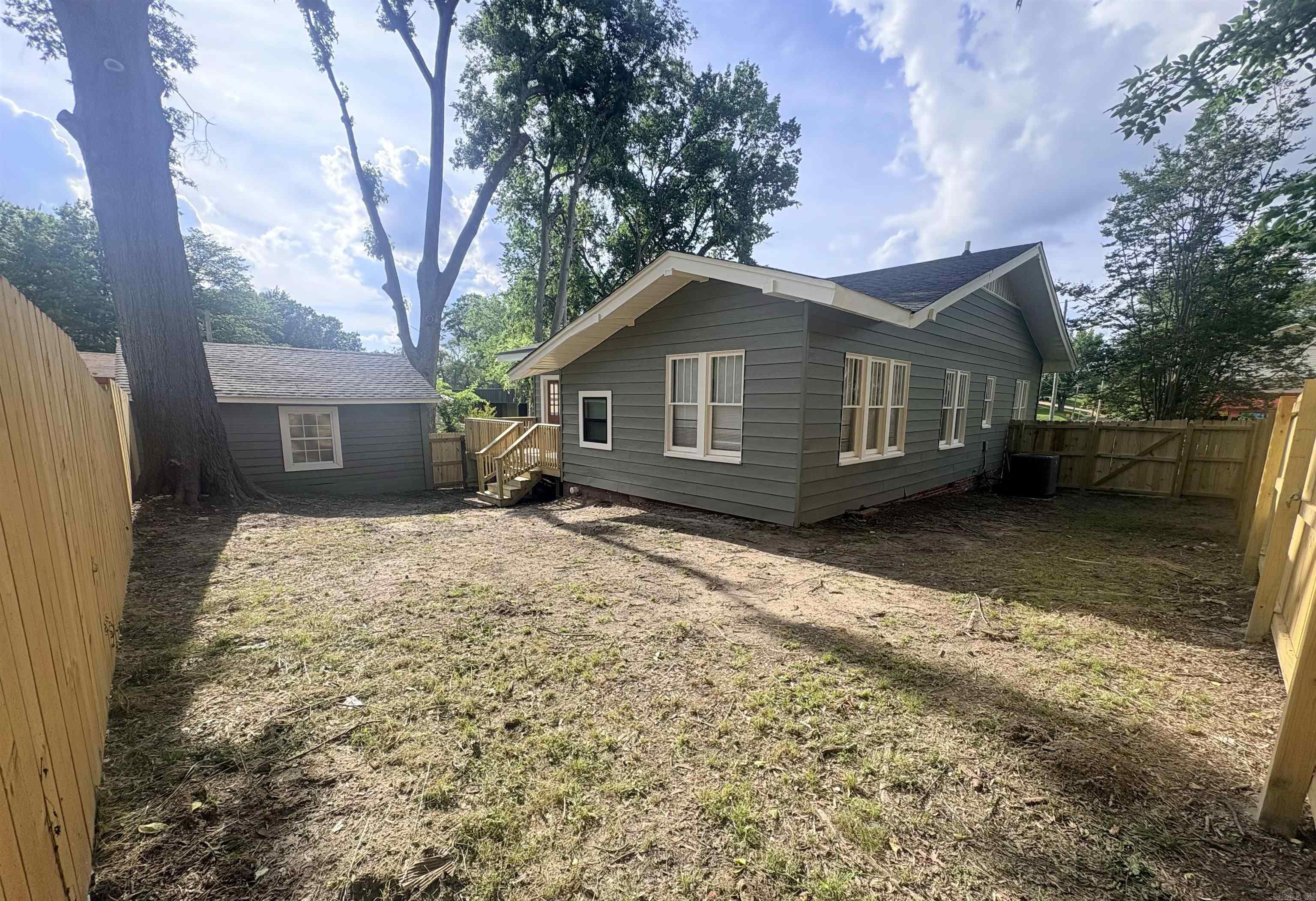 523 W Main  El Dorado, AR