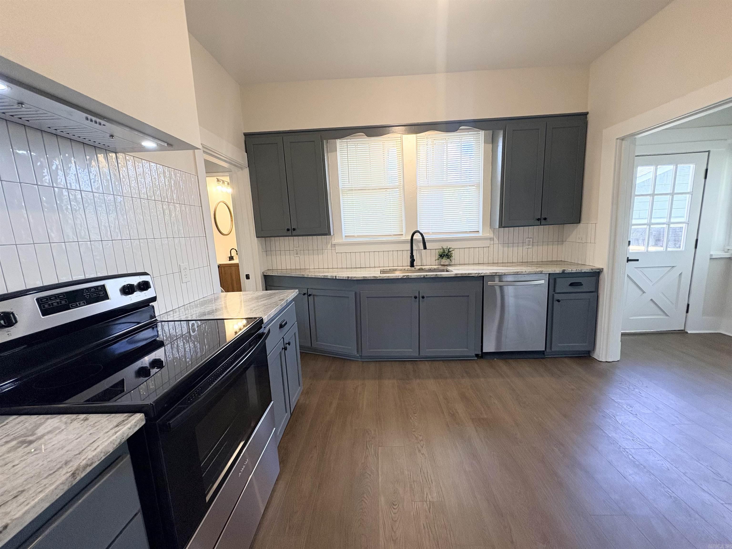 523 W Main  El Dorado, AR