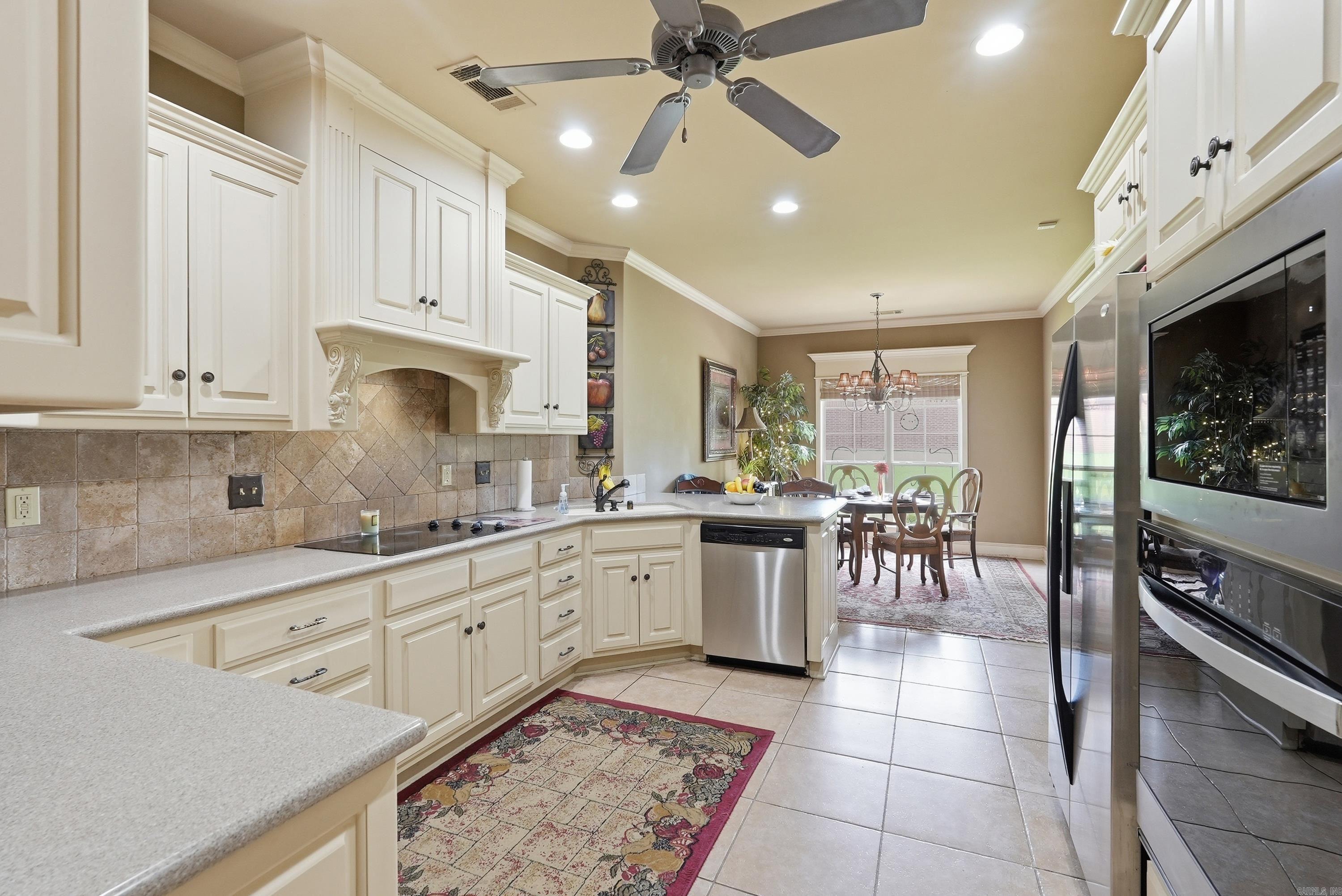 9316 Wooded Acres Cir  Sherwood, AR