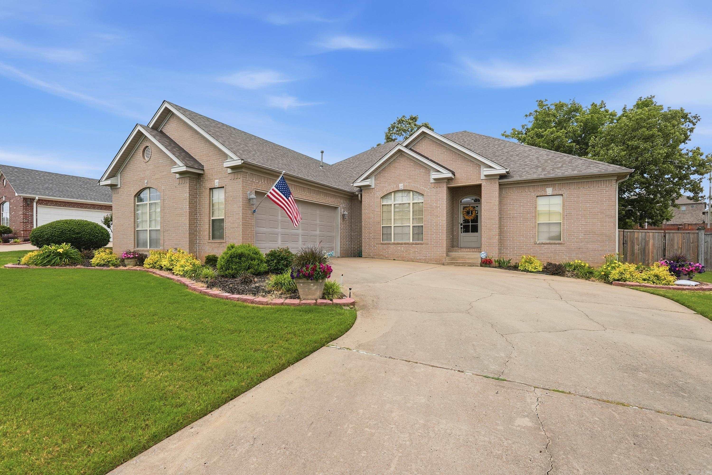 9316 Wooded Acres Cir  Sherwood, AR