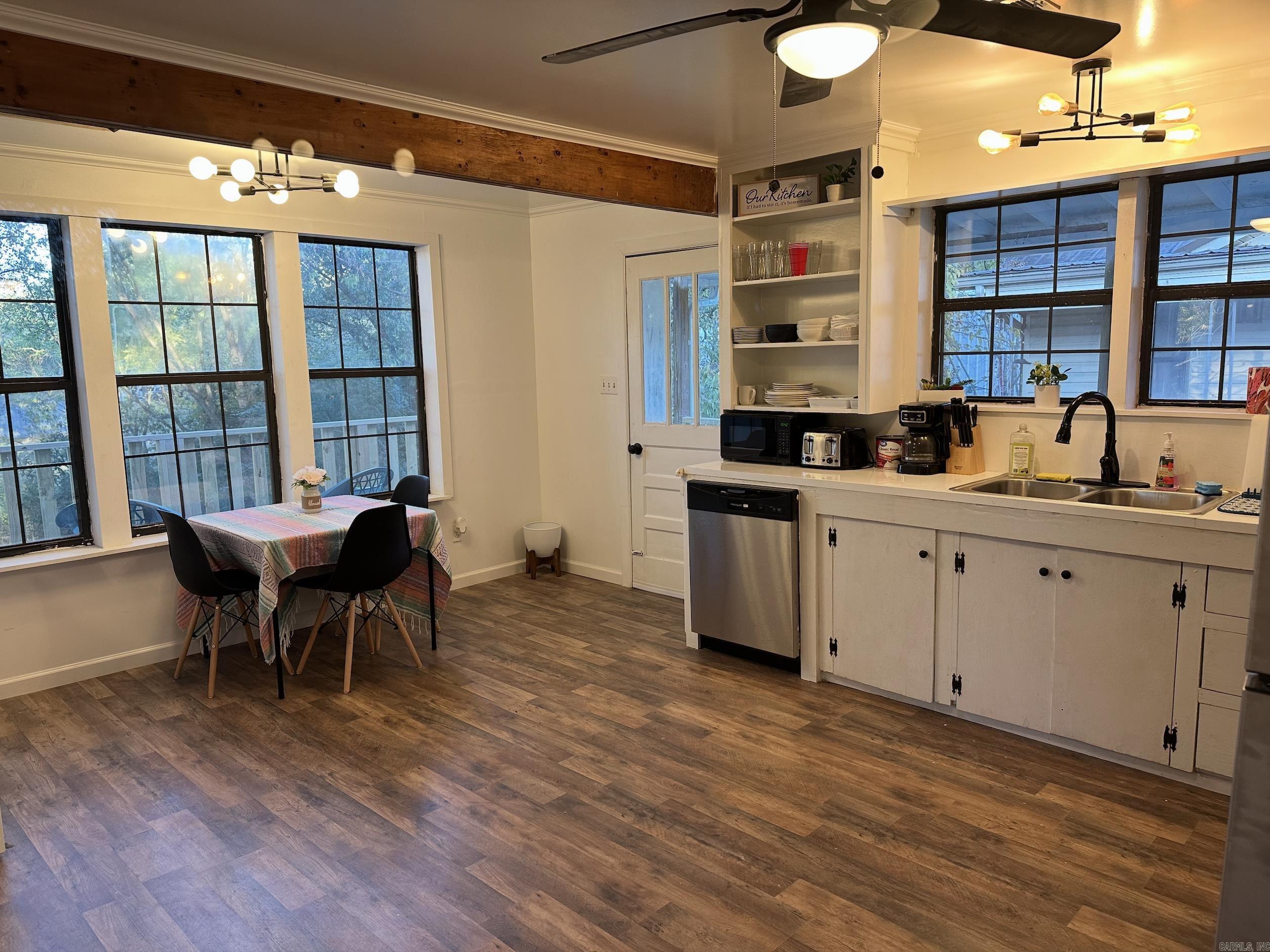122 West  Benton, AR