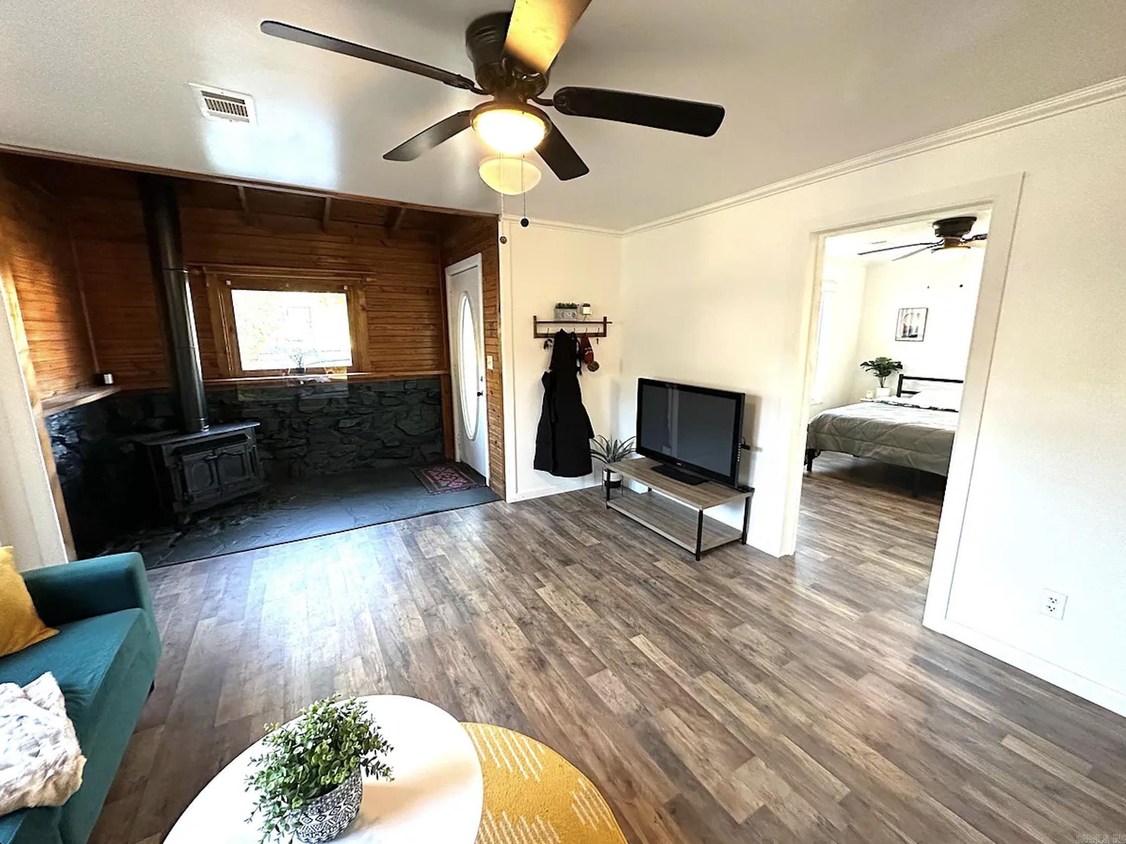 122 West  Benton, AR
