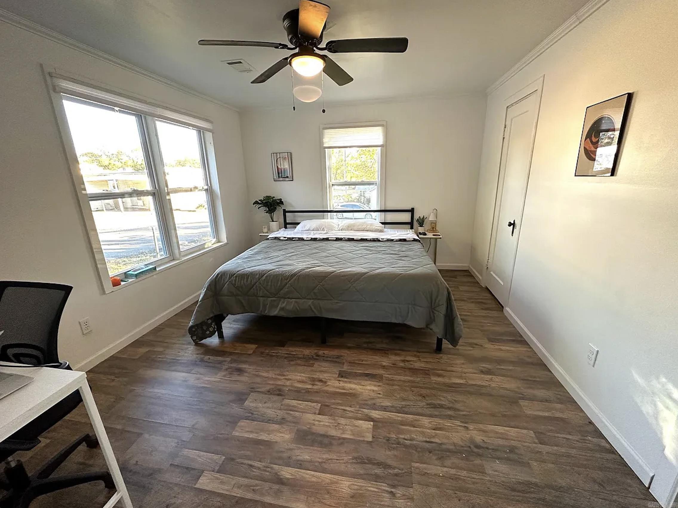 122 West  Benton, AR