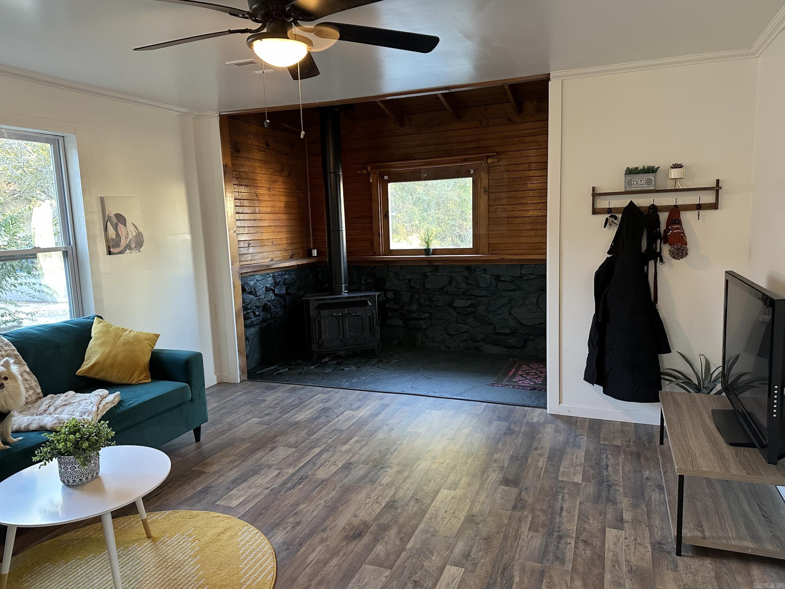 122 West  Benton, AR