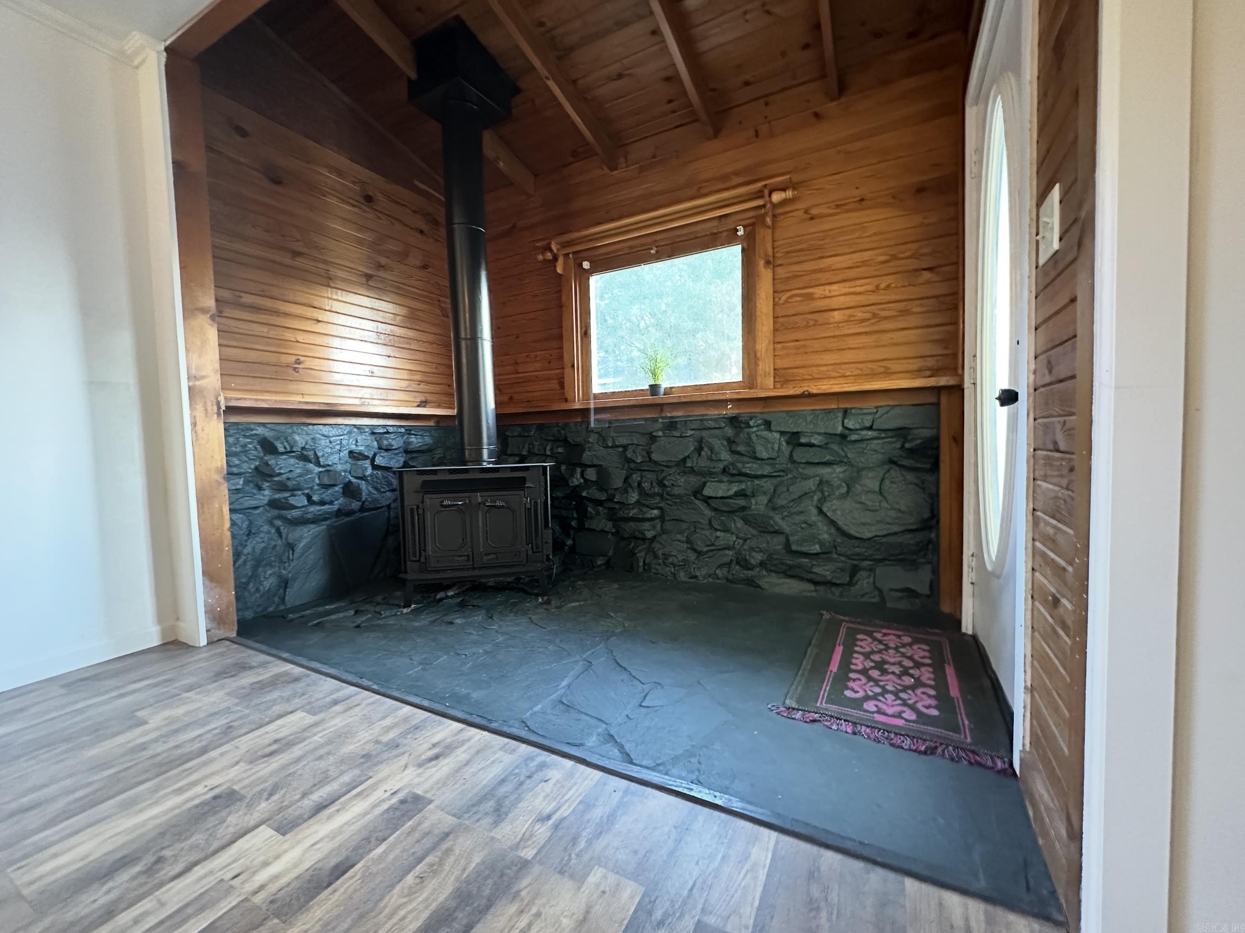 122 West  Benton, AR