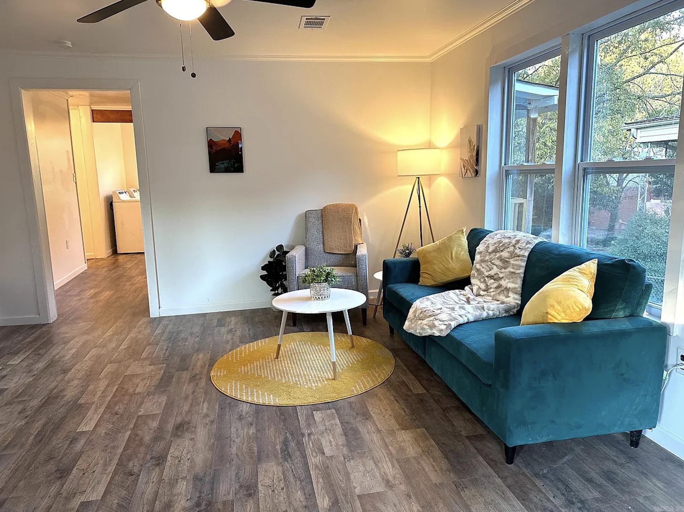 122 West  Benton, AR