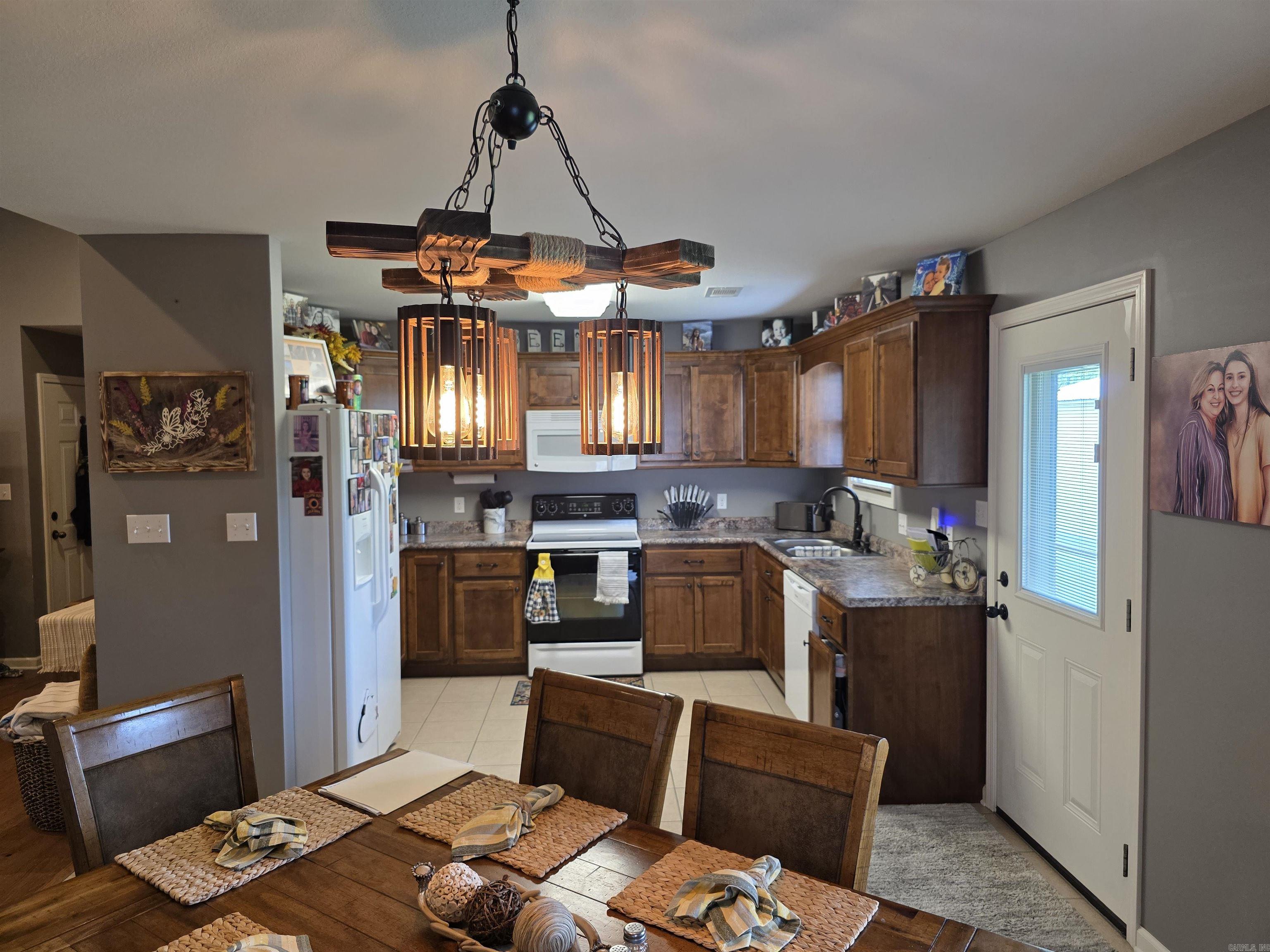 82 Sundale  Paragould, AR
